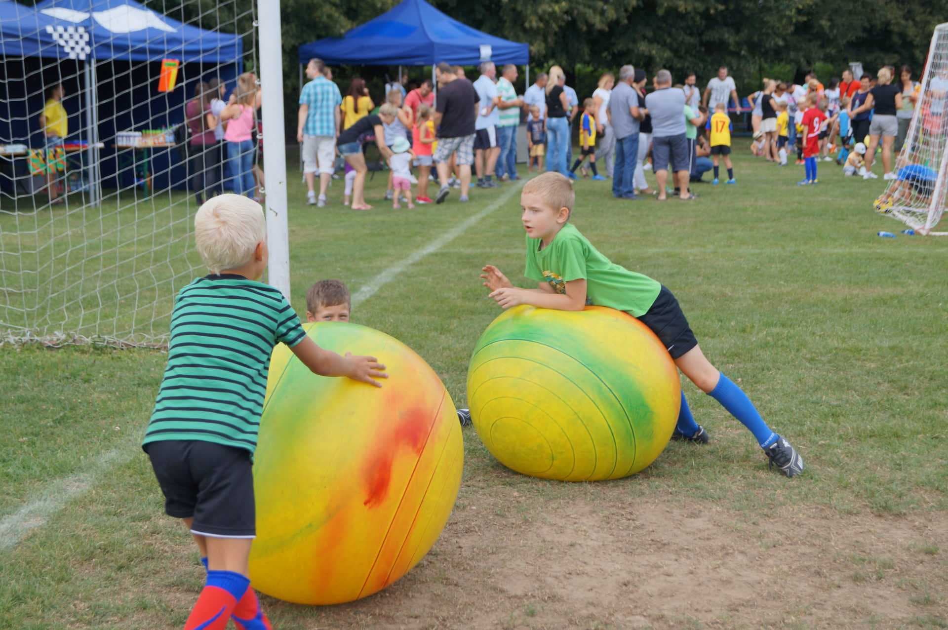 Piłkarski Piknik Rodzinny-''Sportowe pożegnanie lata''(23.08.2015)