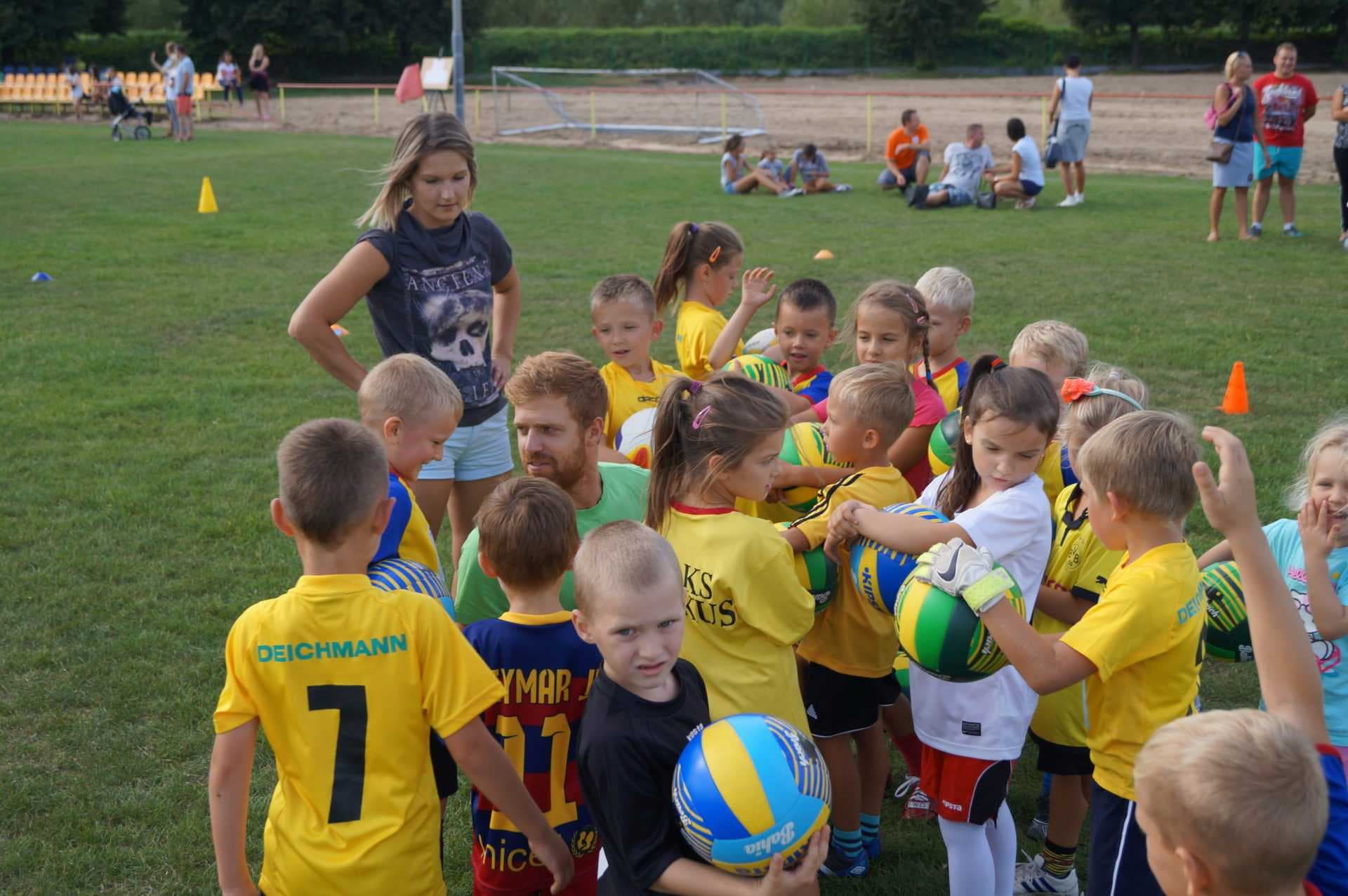 Piłkarski Piknik Rodzinny-''Sportowe pożegnanie lata''(23.08.2015)
