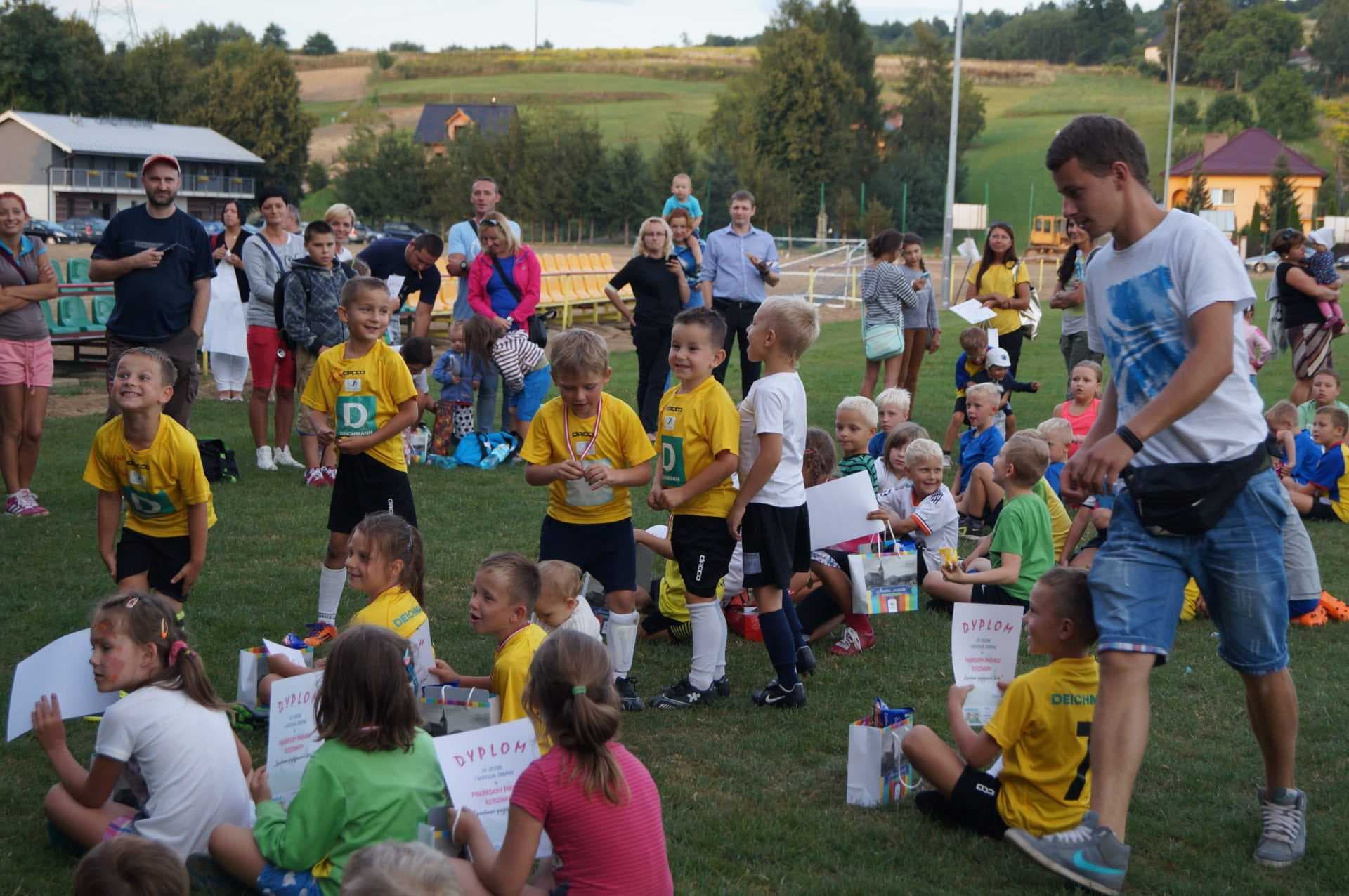 Piłkarski Piknik Rodzinny-''Sportowe pożegnanie lata''(23.08.2015)