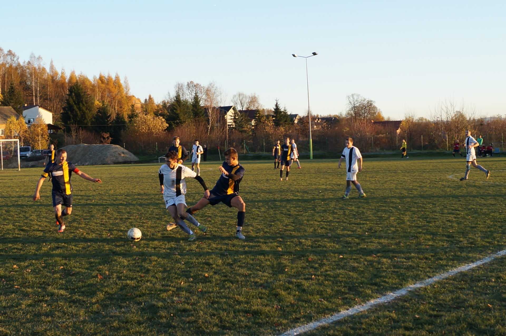 Radziszowianka - Cedronka Wola Radziszowska: 4 - 2