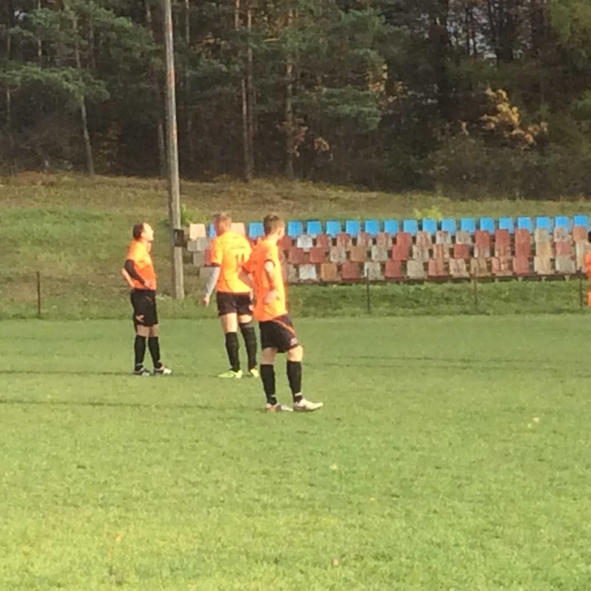 Błękitni Czułówek - Radziszowianka II: 1-2