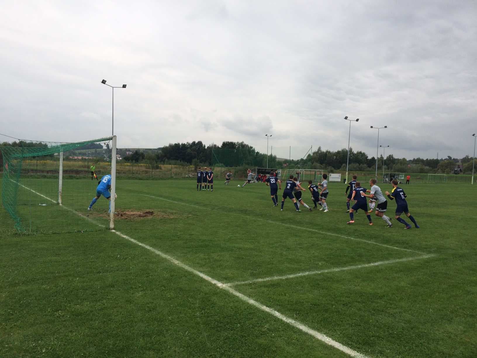Radziszowianka - Karpaty Siepraw: 2-1