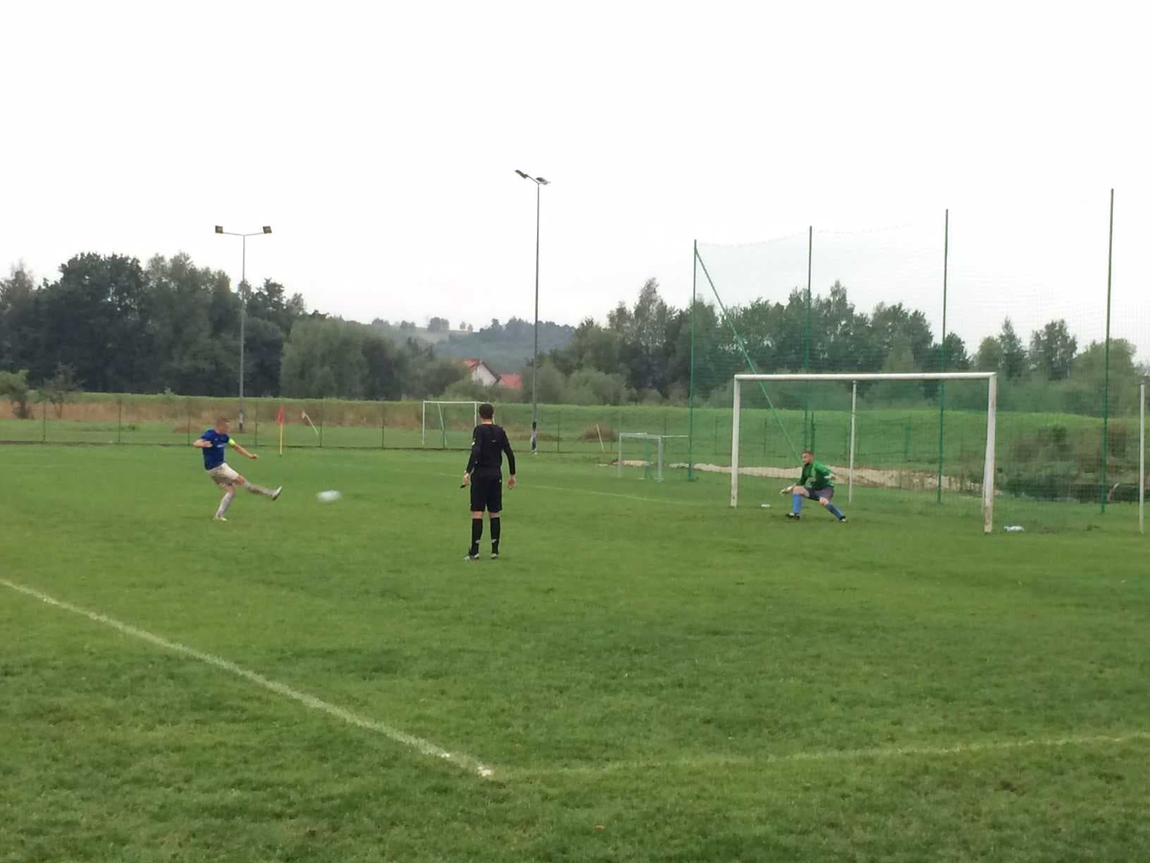 Radziszowianka II - Błękitni Czułówek: 7-1
