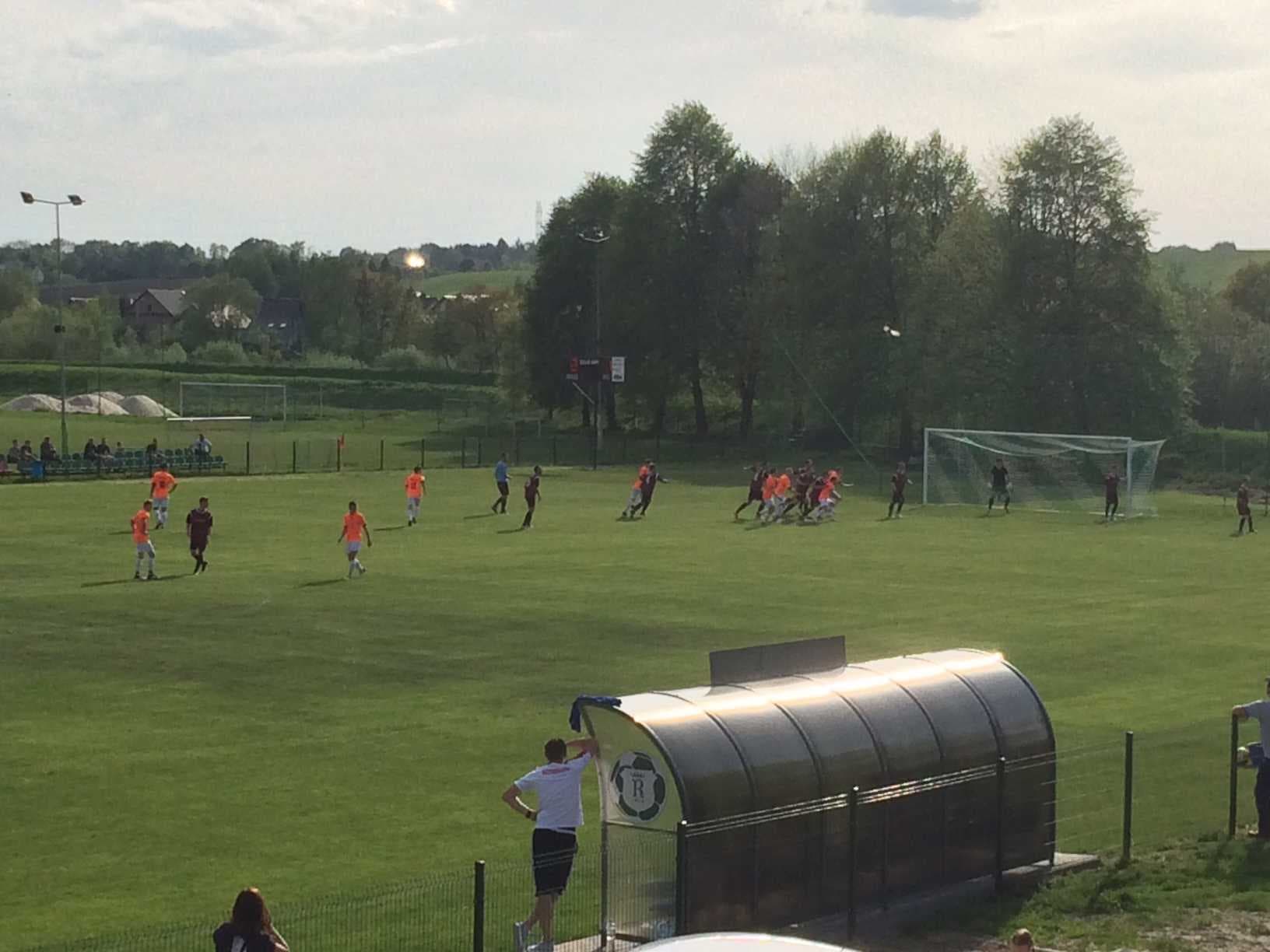 Radziszowianka - Zielonka Wrząsowice: 6-1