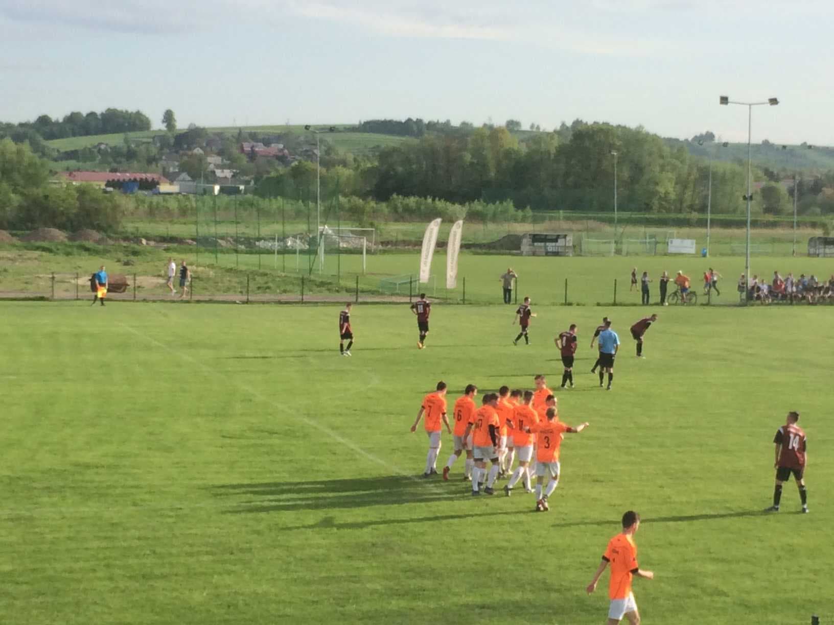 Radziszowianka - Zielonka Wrząsowice: 6-1