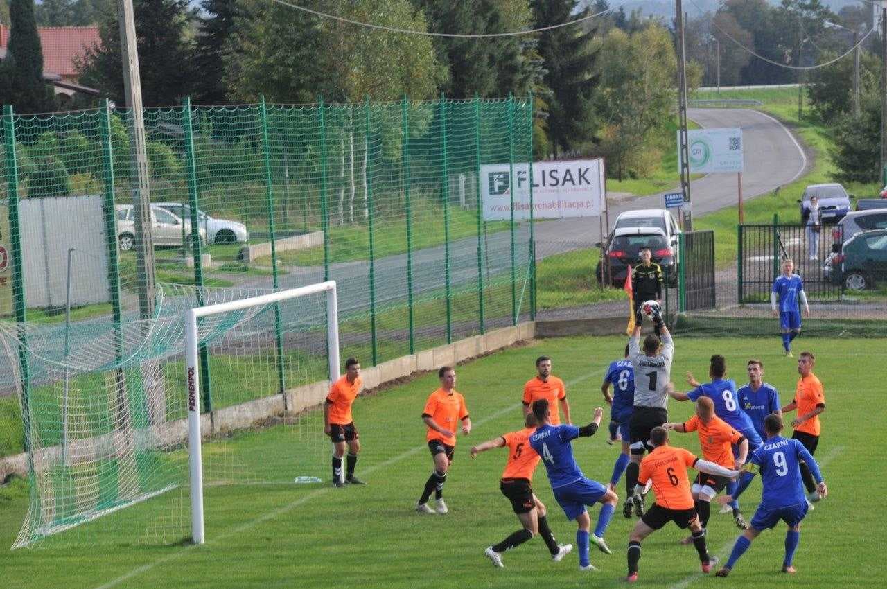 Radziszowianka - Czarni Staniątki: 0-0