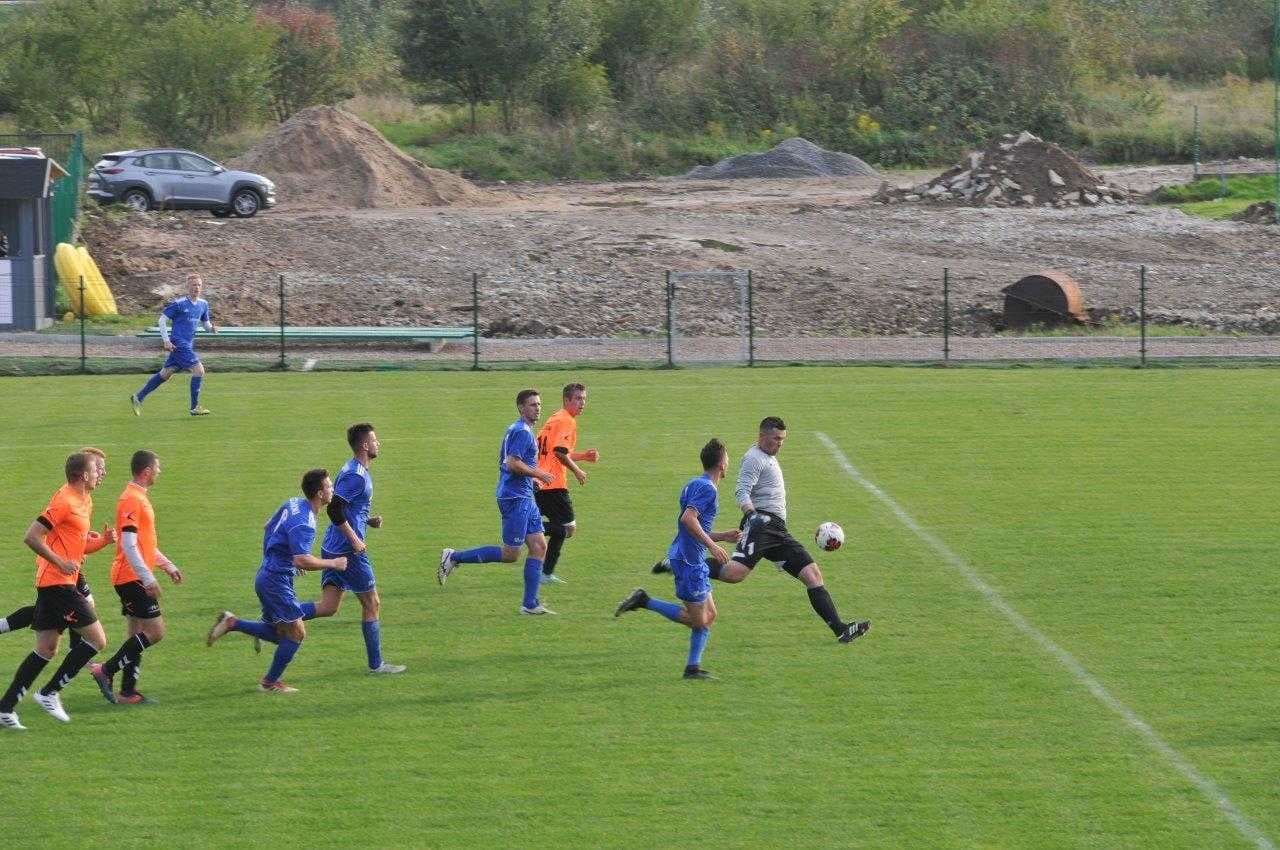 Radziszowianka - Czarni Staniątki: 0-0