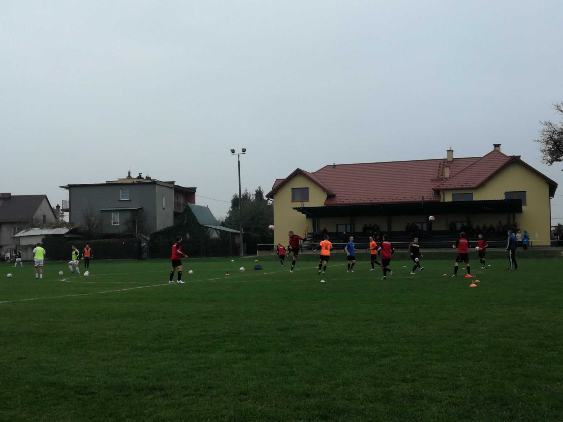 Śledziejowice - Radziszowianka: 2 - 0