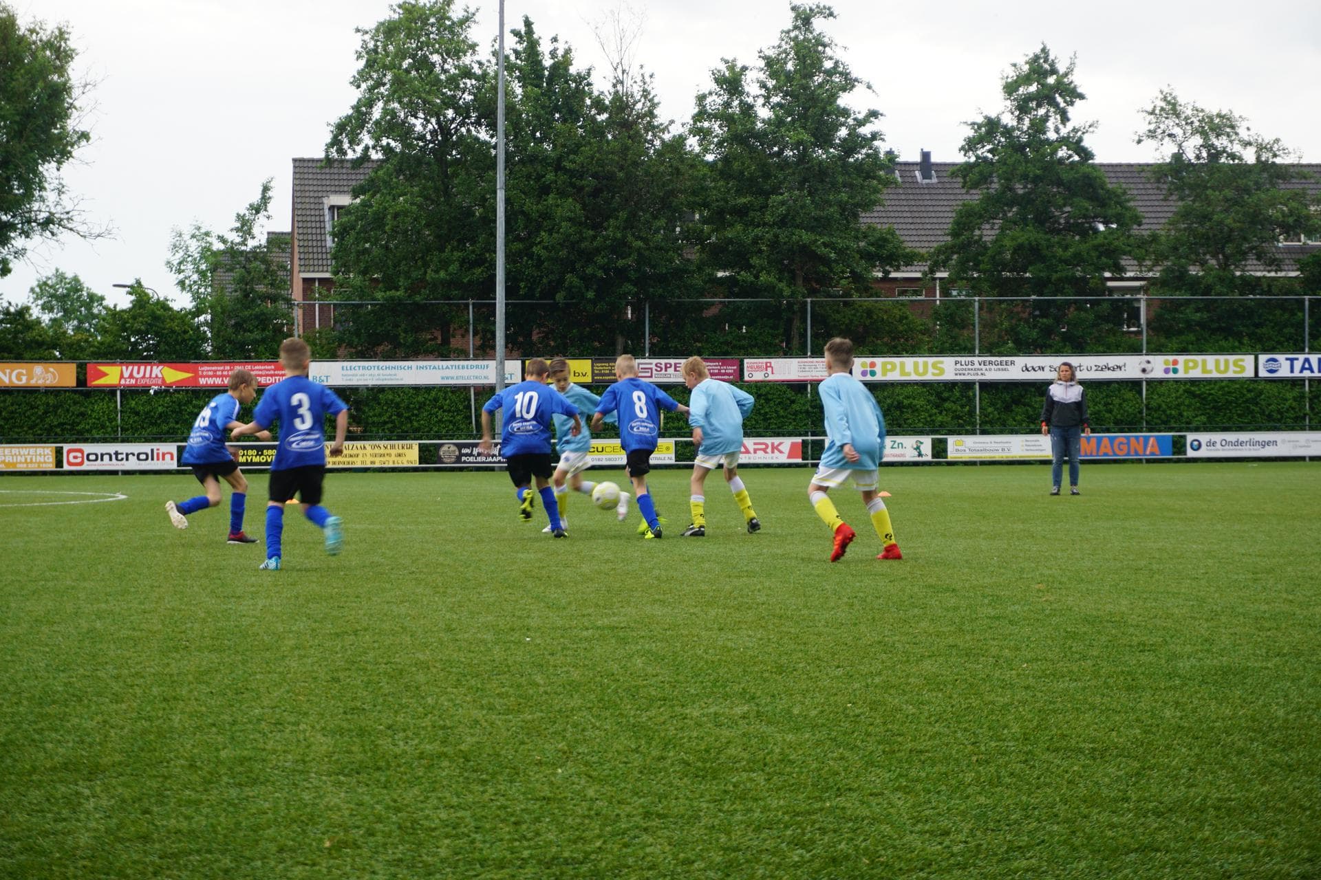 Relacja z wyjazdu na turniej do  Holandii :MEMORIAL CUP COEN MOULIJN, Holandia. U9,10 - 07.06 - 09.06 — zdjęcie 2