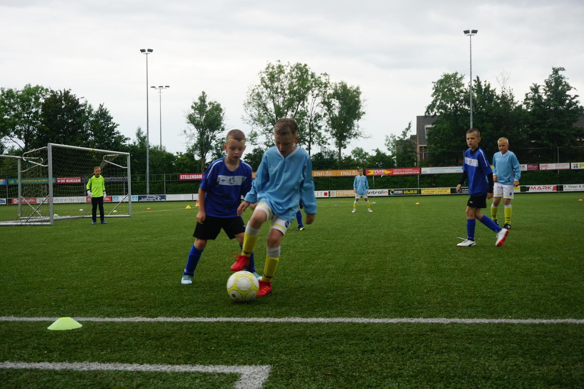 Relacja z wyjazdu na turniej do  Holandii :MEMORIAL CUP COEN MOULIJN, Holandia. U9,10 - 07.06 - 09.06 — zdjęcie 6