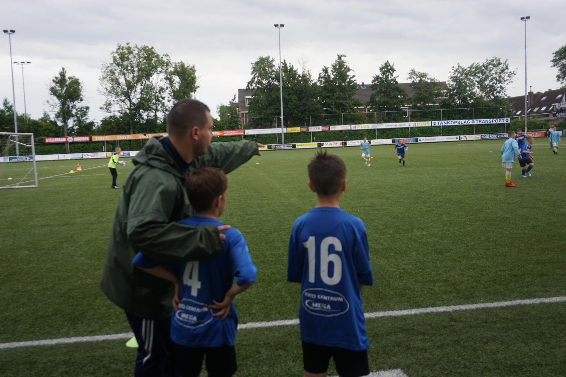 Relacja z wyjazdu na turniej do  Holandii :MEMORIAL CUP COEN MOULIJN, Holandia. U9,10 - 07.06 - 09.06 — zdjęcie 17