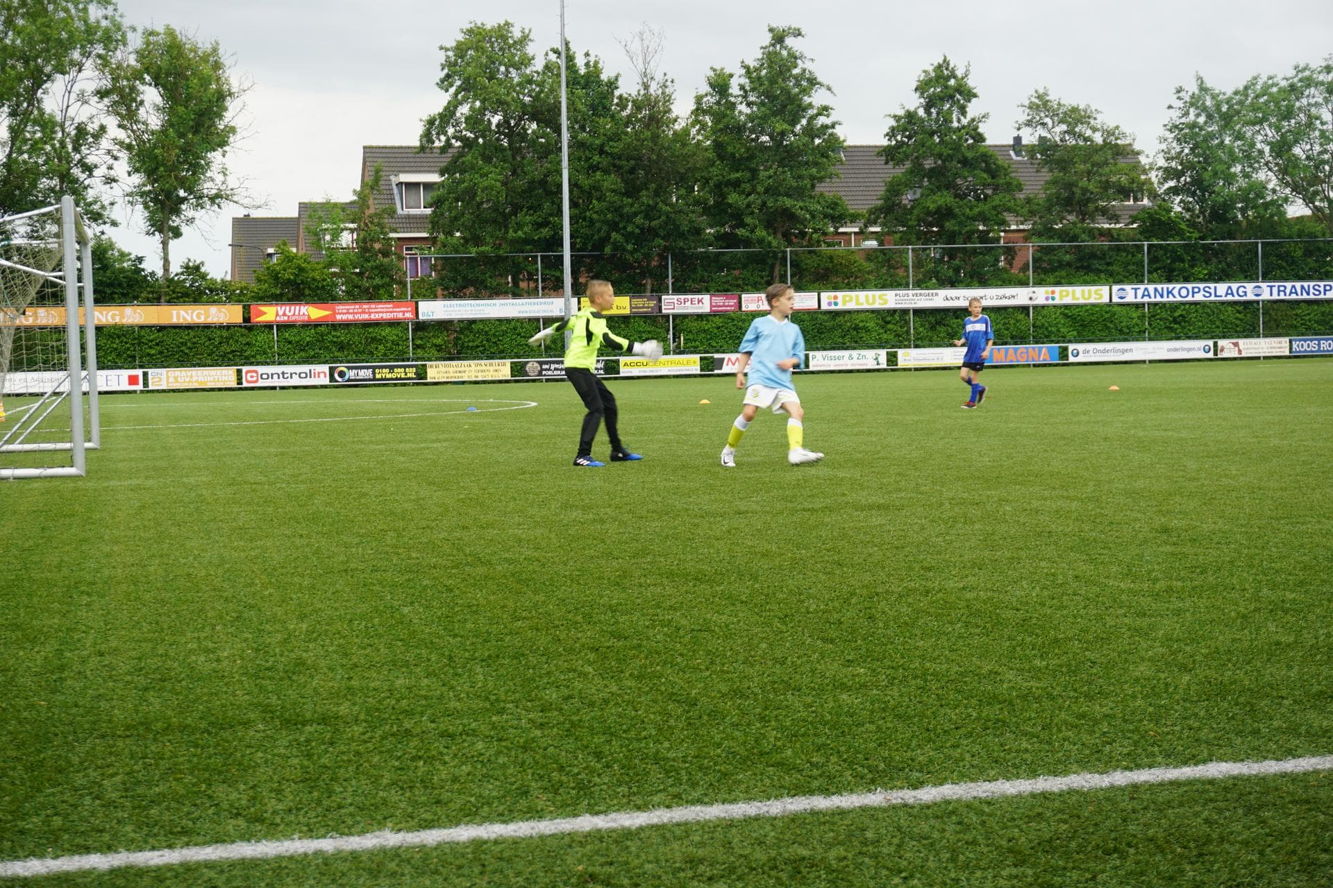 Relacja z wyjazdu na turniej do  Holandii :MEMORIAL CUP COEN MOULIJN, Holandia. U9,10 - 07.06 - 09.06 — zdjęcie 23