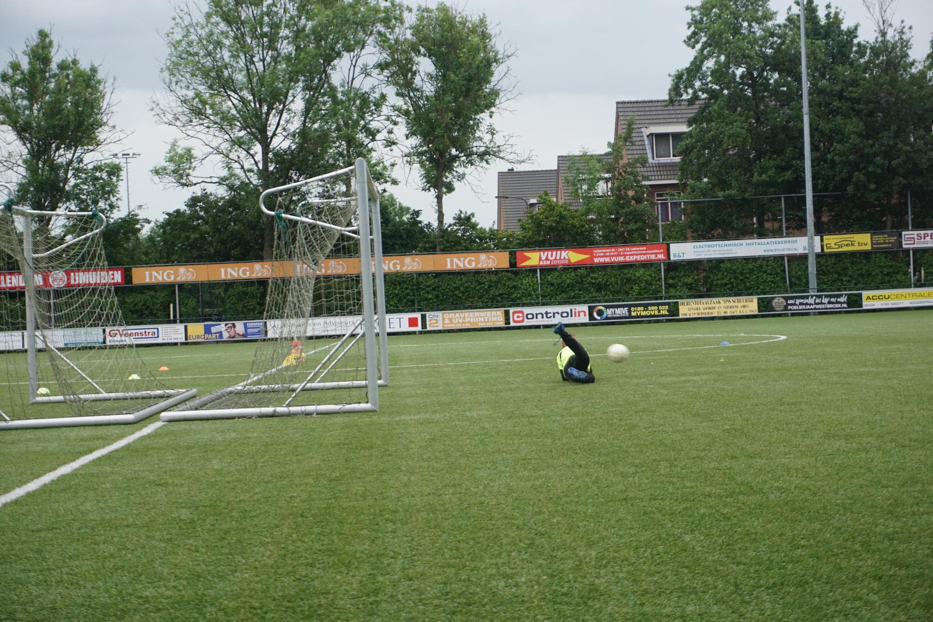 Relacja z wyjazdu na turniej do  Holandii :MEMORIAL CUP COEN MOULIJN, Holandia. U9,10 - 07.06 - 09.06 — zdjęcie 29