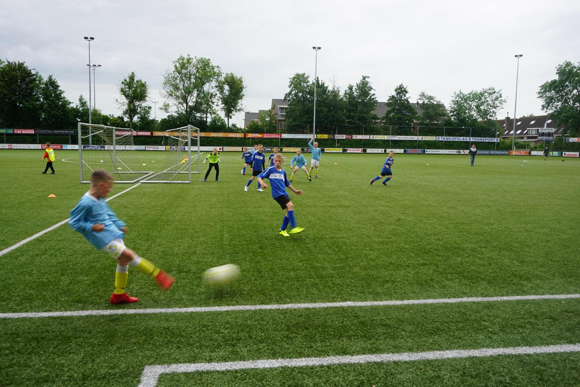 Relacja z wyjazdu na turniej do  Holandii :MEMORIAL CUP COEN MOULIJN, Holandia. U9,10 - 07.06 - 09.06 — zdjęcie 32