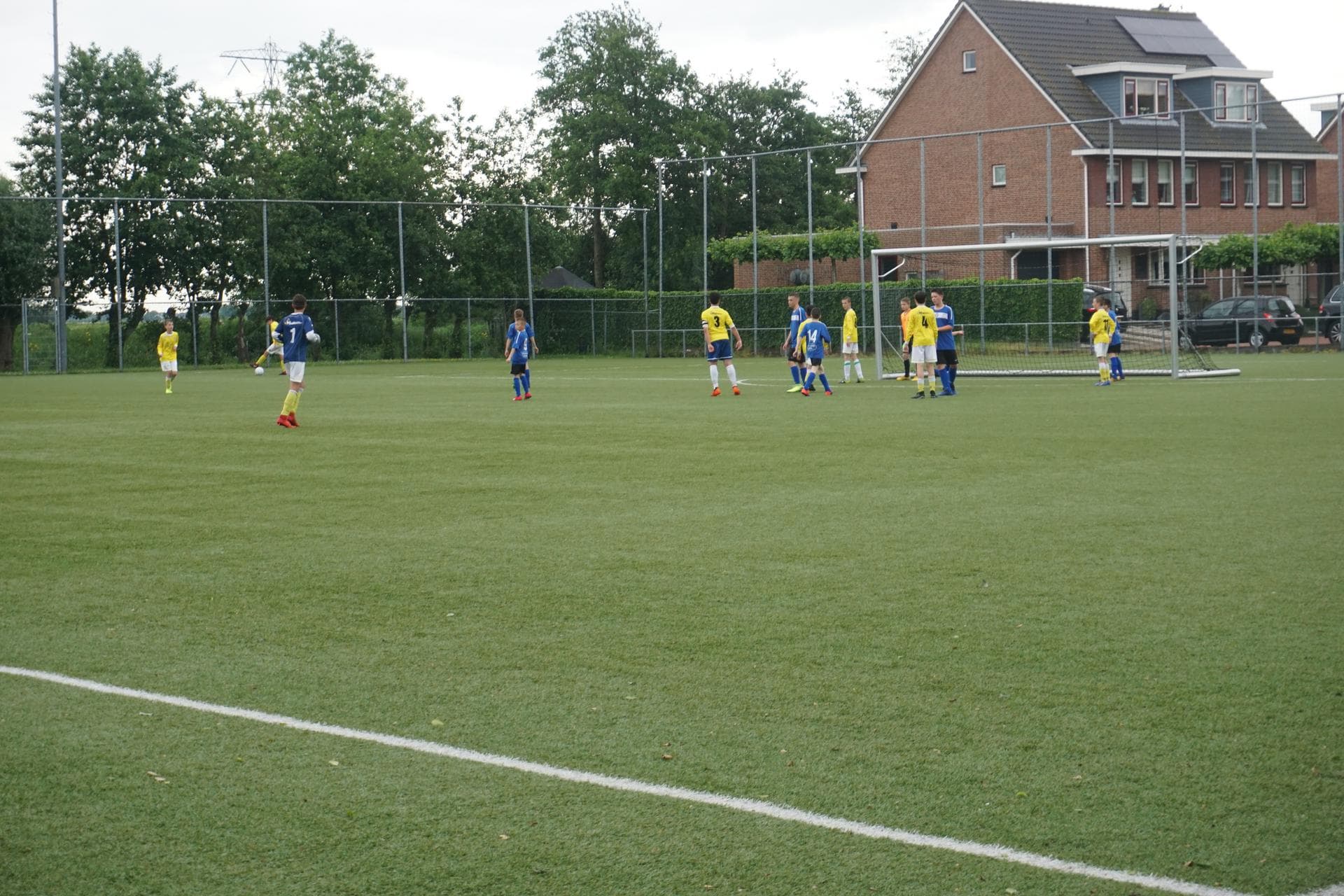 Relacja z wyjazdu na turniej do  Holandii :MEMORIAL CUP COEN MOULIJN, Holandia. U9,10 - 07.06 - 09.06 — zdjęcie 46