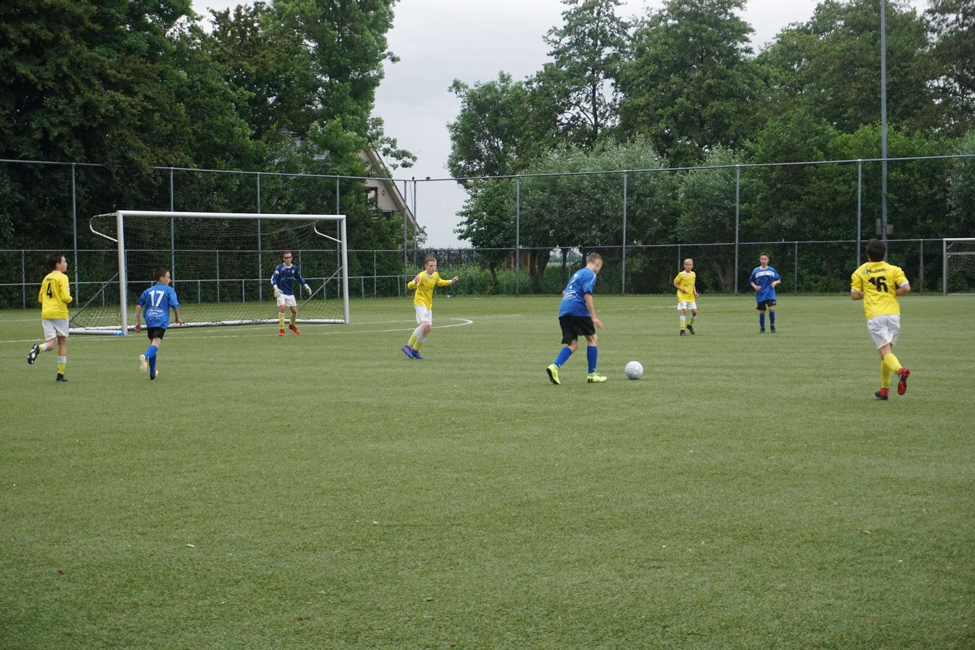 Relacja z wyjazdu na turniej do  Holandii :MEMORIAL CUP COEN MOULIJN, Holandia. U9,10 - 07.06 - 09.06 — zdjęcie 55