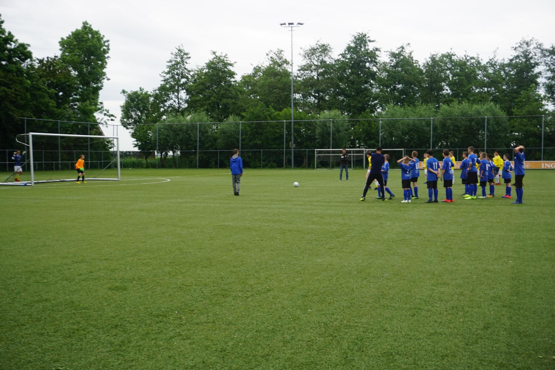 Relacja z wyjazdu na turniej do  Holandii :MEMORIAL CUP COEN MOULIJN, Holandia. U9,10 - 07.06 - 09.06 — zdjęcie 59