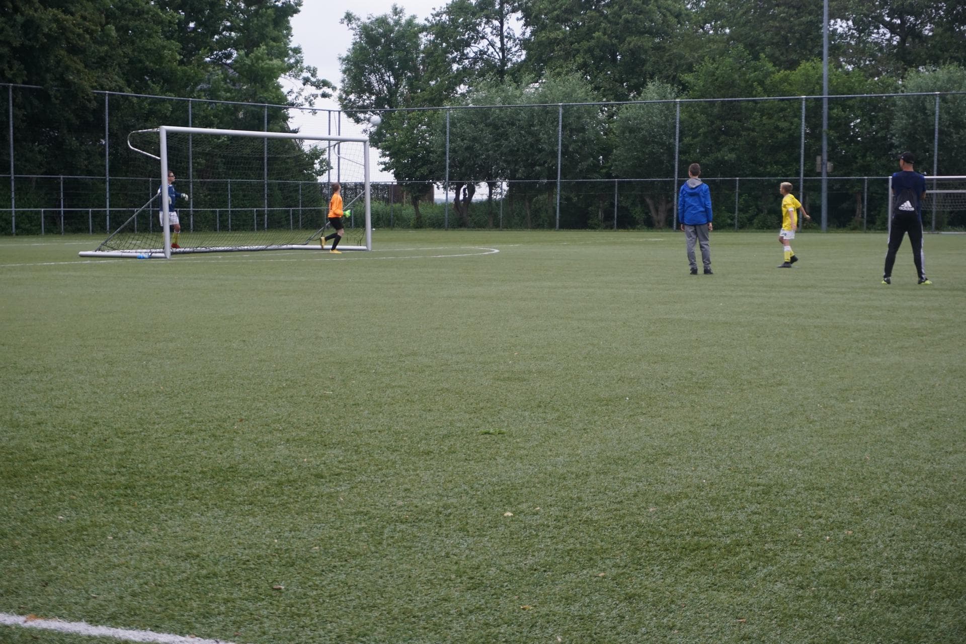 Relacja z wyjazdu na turniej do  Holandii :MEMORIAL CUP COEN MOULIJN, Holandia. U9,10 - 07.06 - 09.06 — zdjęcie 66
