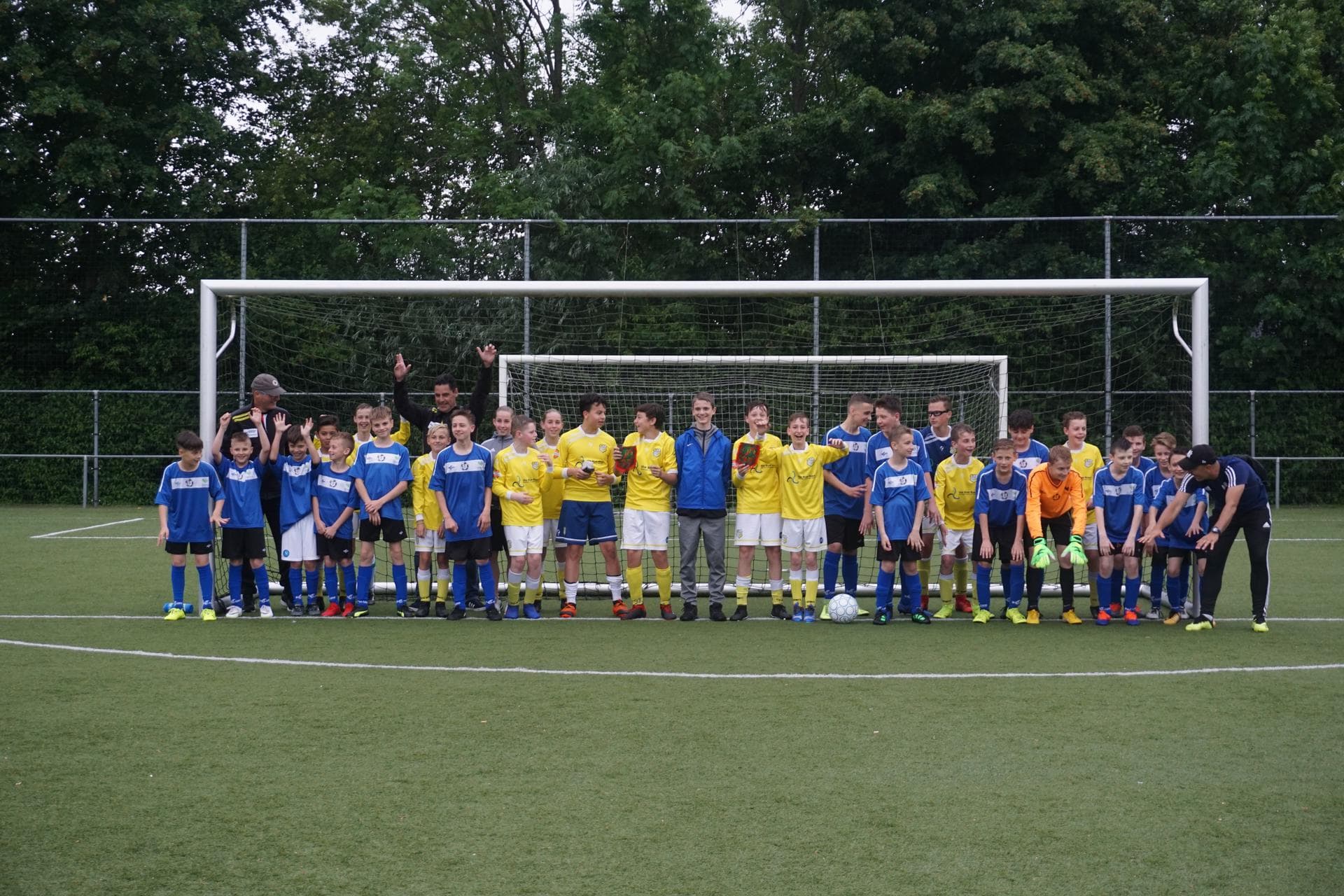 Relacja z wyjazdu na turniej do  Holandii :MEMORIAL CUP COEN MOULIJN, Holandia. U9,10 - 07.06 - 09.06 — zdjęcie 73