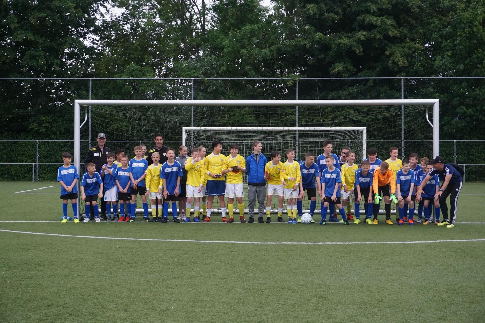 Relacja z wyjazdu na turniej do  Holandii :MEMORIAL CUP COEN MOULIJN, Holandia. U9,10 - 07.06 - 09.06 — zdjęcie 76