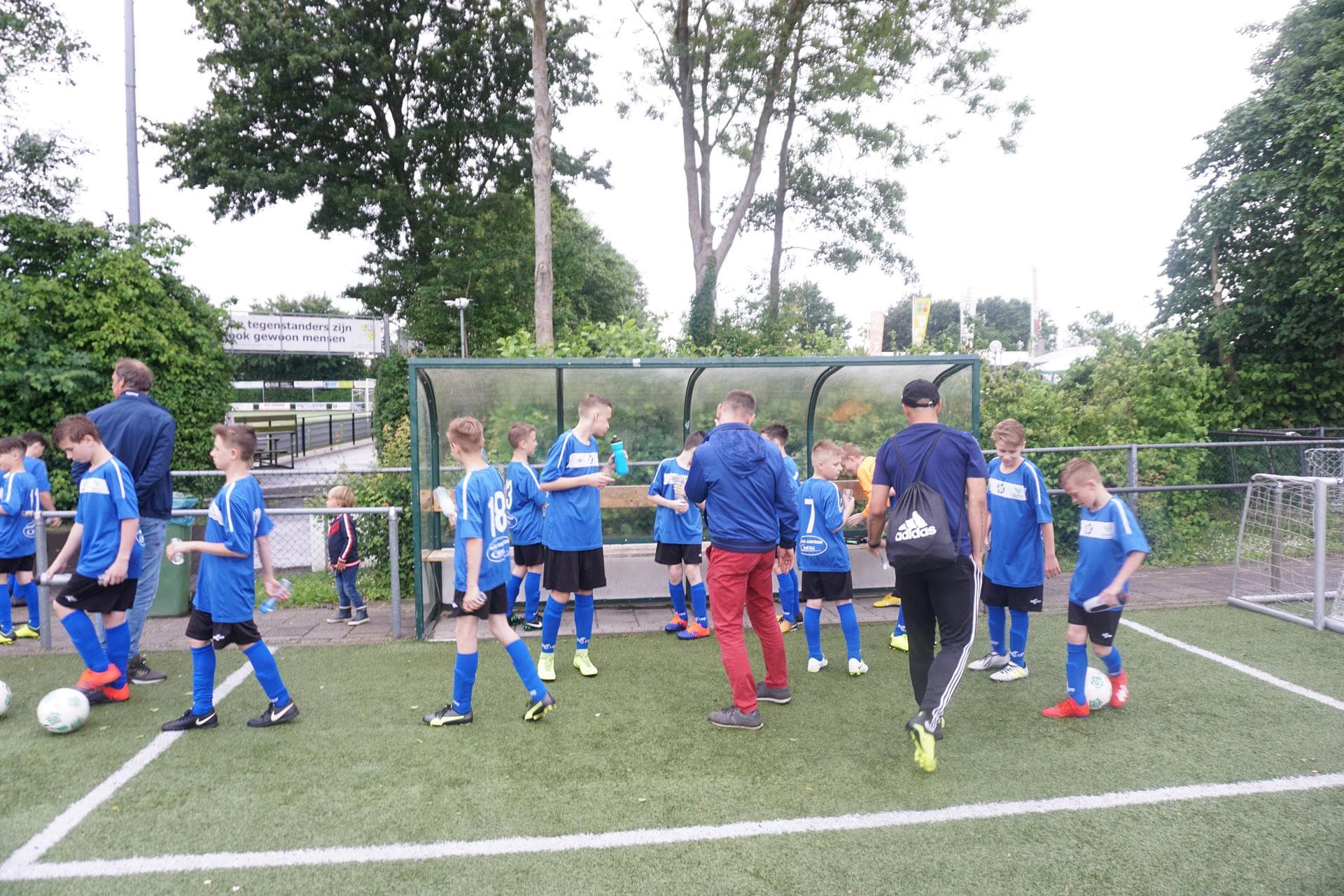 Relacja z wyjazdu na turniej do  Holandii :MEMORIAL CUP COEN MOULIJN, Holandia. U9,10 - 07.06 - 09.06 — zdjęcie 84