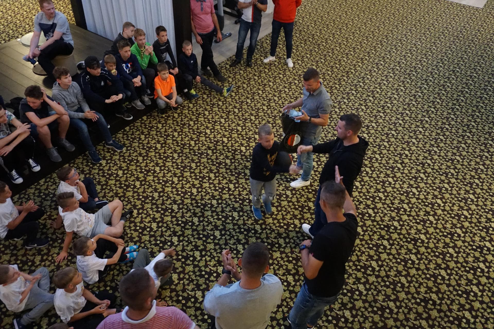 Relacja z wyjazdu na turniej do  Holandii :MEMORIAL CUP COEN MOULIJN, Holandia. U9,10 - 07.06 - 09.06 — zdjęcie 193