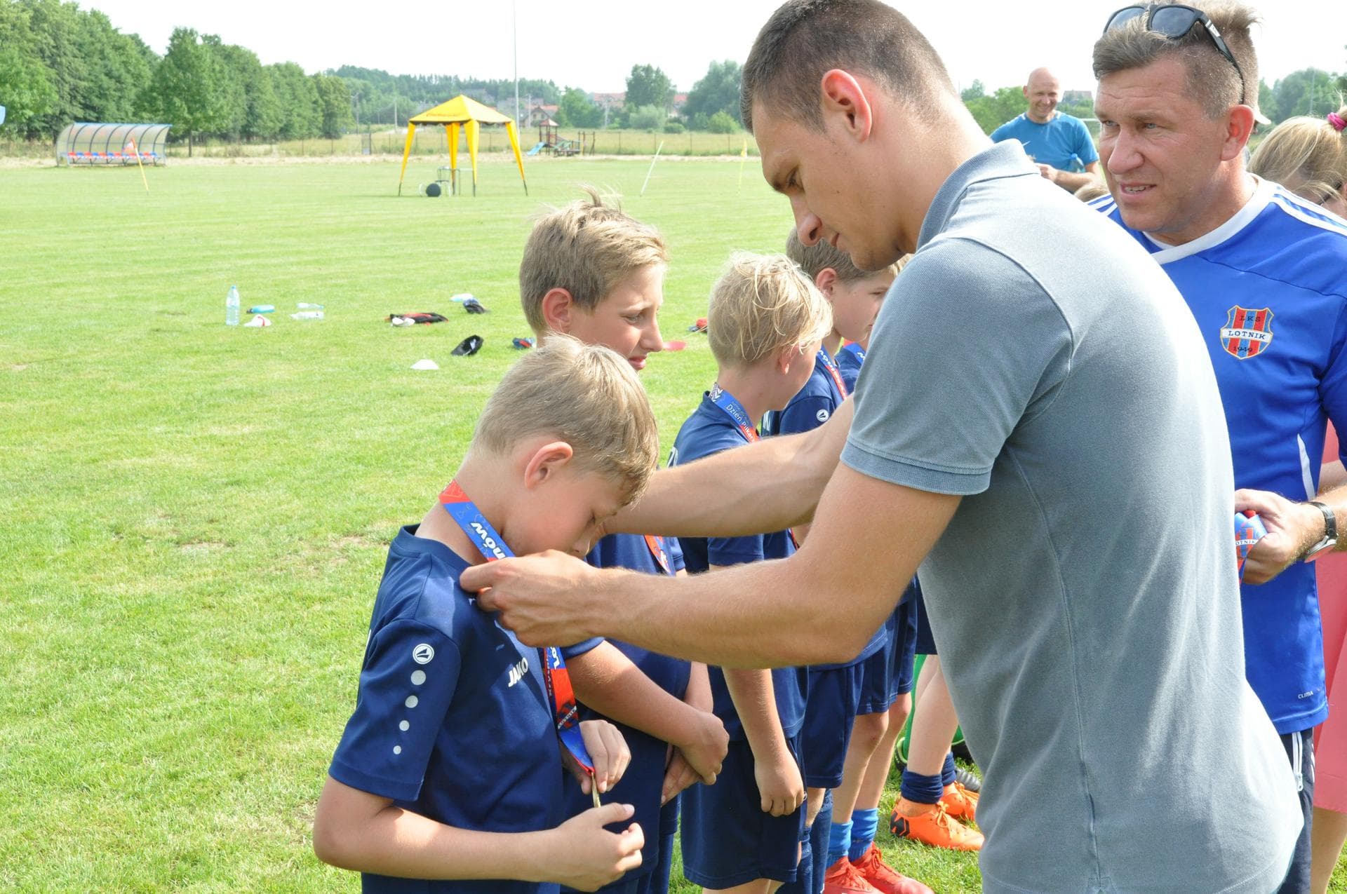 ORLIKI Z PUCHAREM „DZIEŃ PIŁKARZA – KRYSPINÓW” — zdjęcie 181
