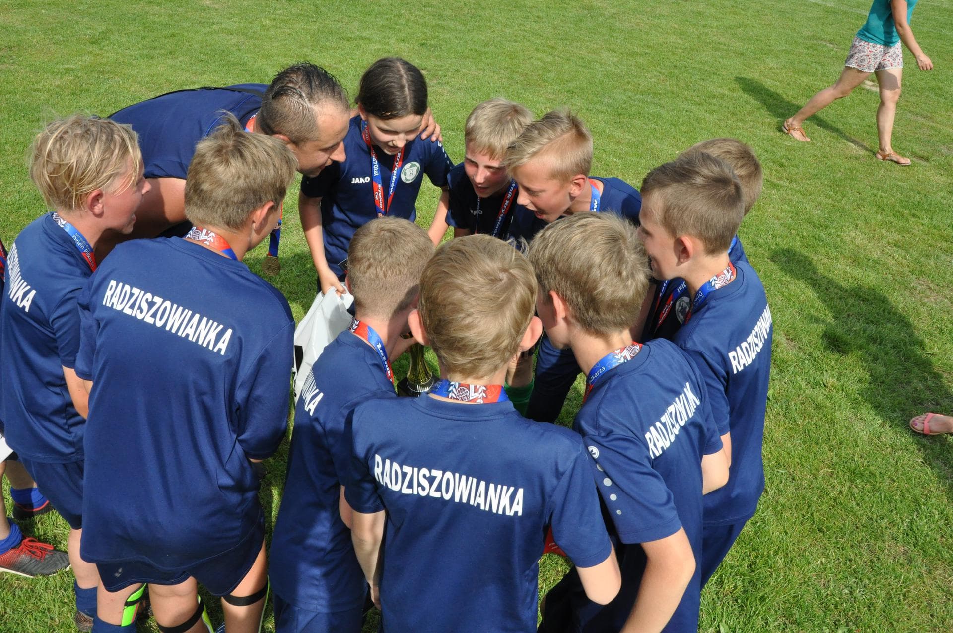 ORLIKI Z PUCHAREM „DZIEŃ PIŁKARZA – KRYSPINÓW” — zdjęcie 189