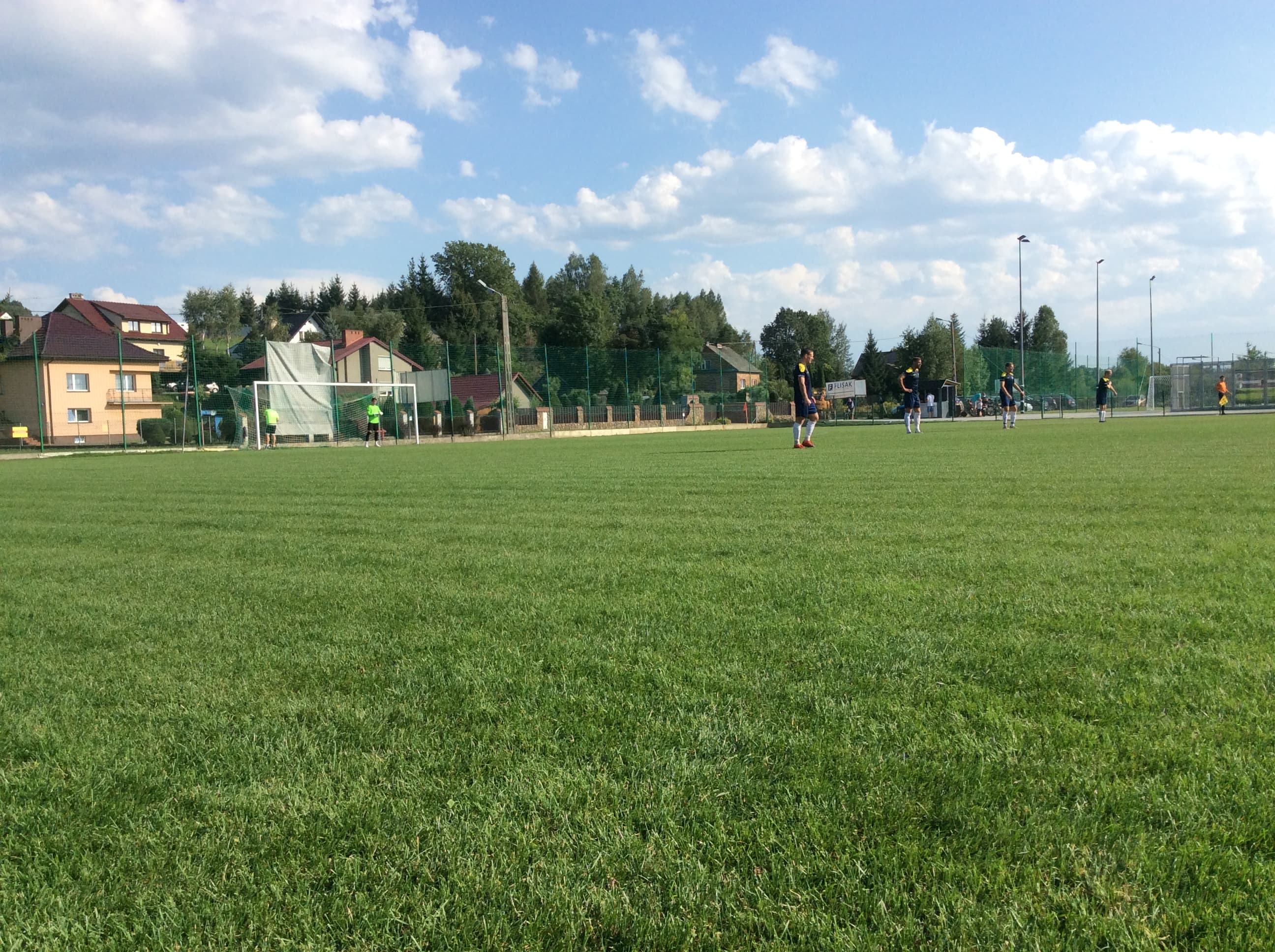 RADZISZOWIANKA - GÓRNIK WIELICZKA 1-1 — zdjęcie 2