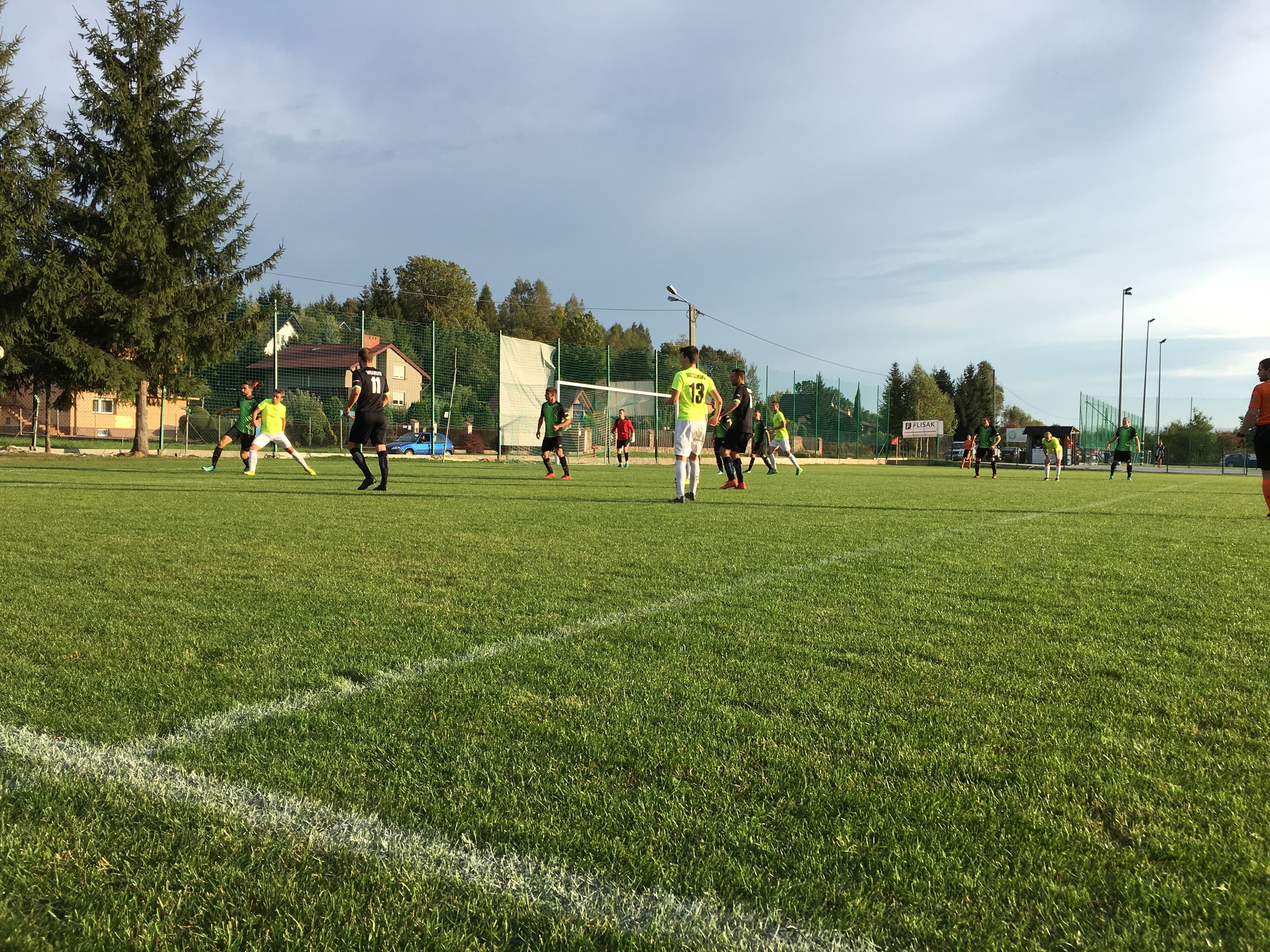 Radziszowianka - Wiarusy Igołomia: 2:0 — zdjęcie 2