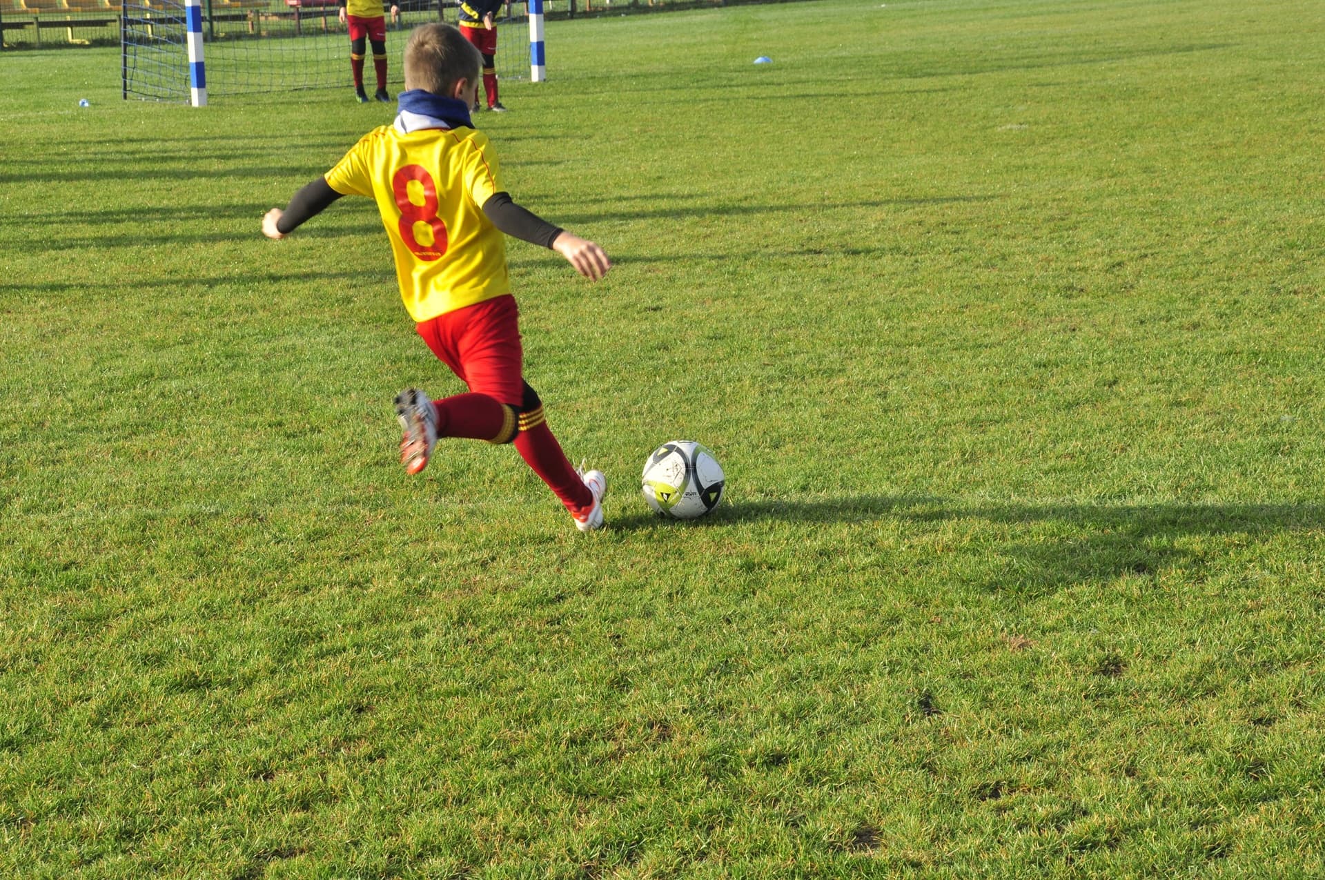 Turniej Piłkarski dla rocznika 2012 - RADZISZOWIANKA CUP I EDYCJA. Fotorelacja. — zdjęcie 24