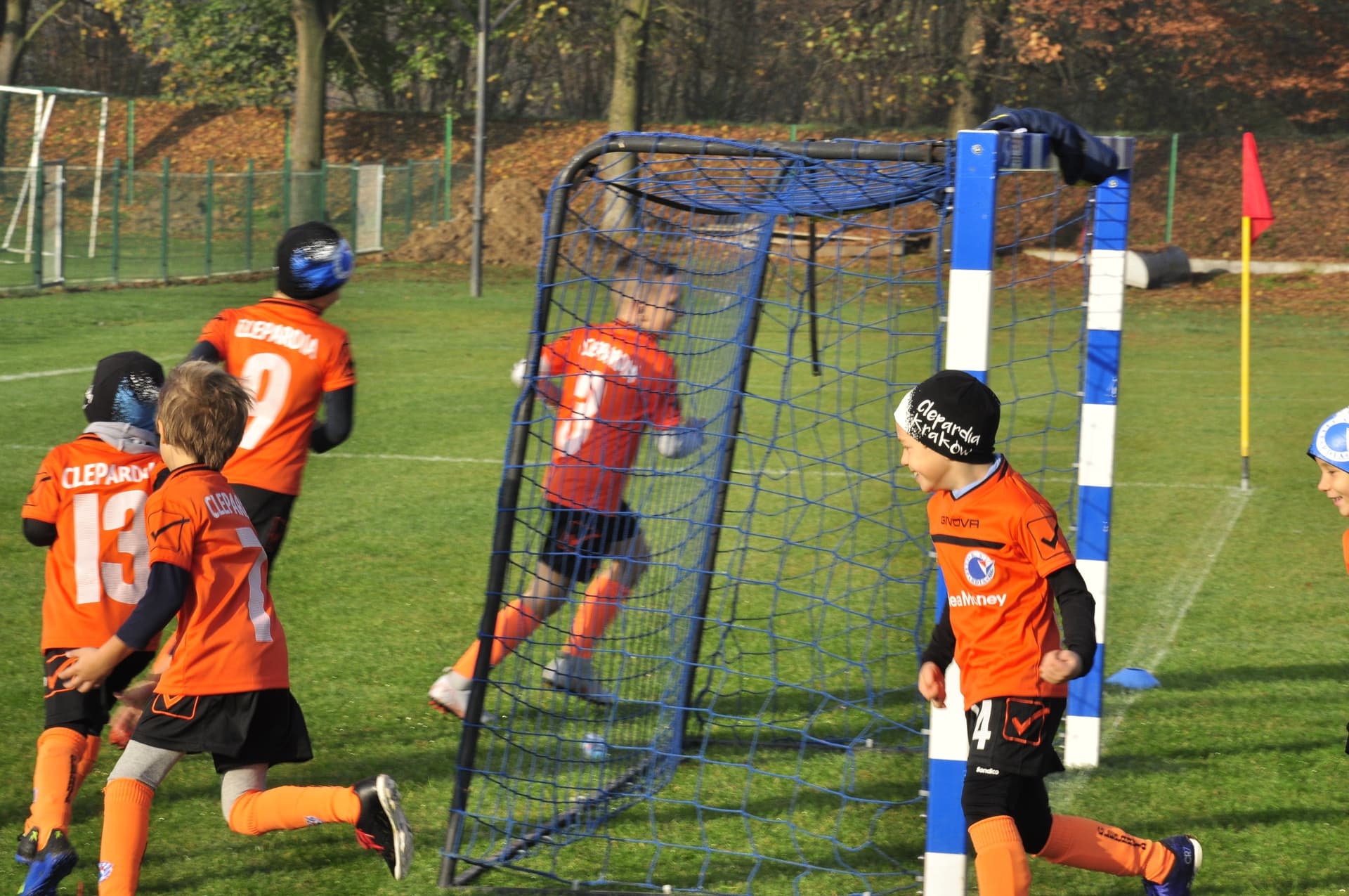 Turniej Piłkarski dla rocznika 2012 - RADZISZOWIANKA CUP I EDYCJA. Fotorelacja. — zdjęcie 28