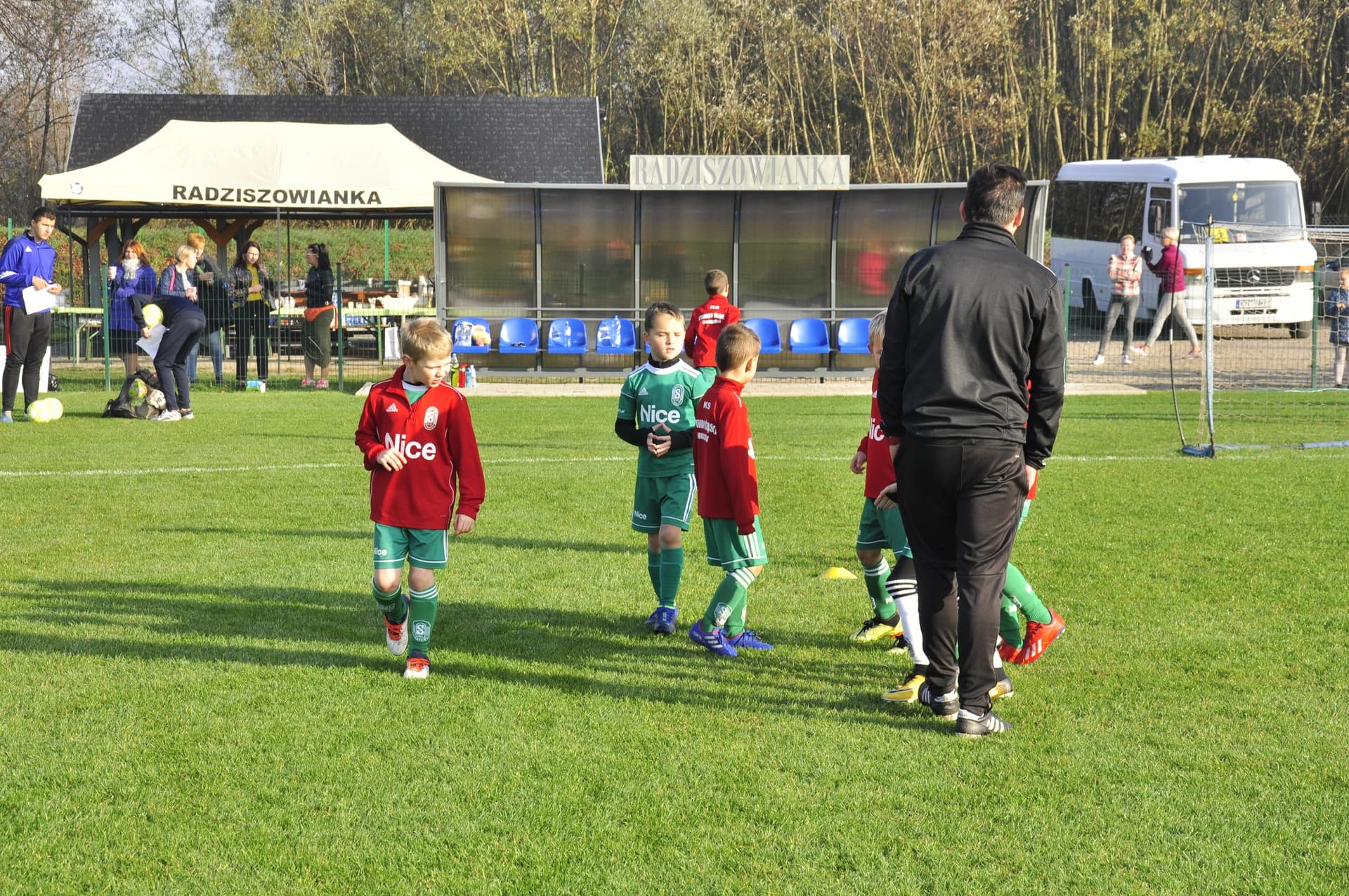 Turniej Piłkarski dla rocznika 2012 - RADZISZOWIANKA CUP I EDYCJA. Fotorelacja. — zdjęcie 34