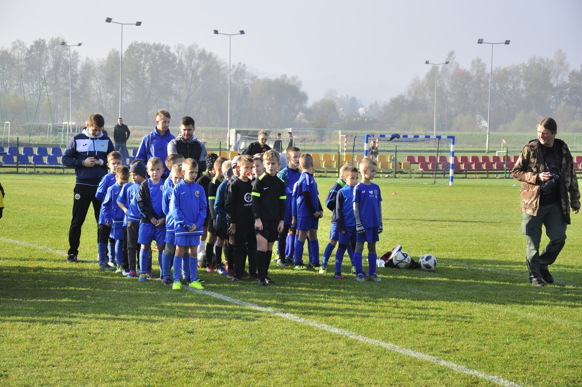 Turniej Piłkarski dla rocznika 2012 - RADZISZOWIANKA CUP I EDYCJA. Fotorelacja. — zdjęcie 37
