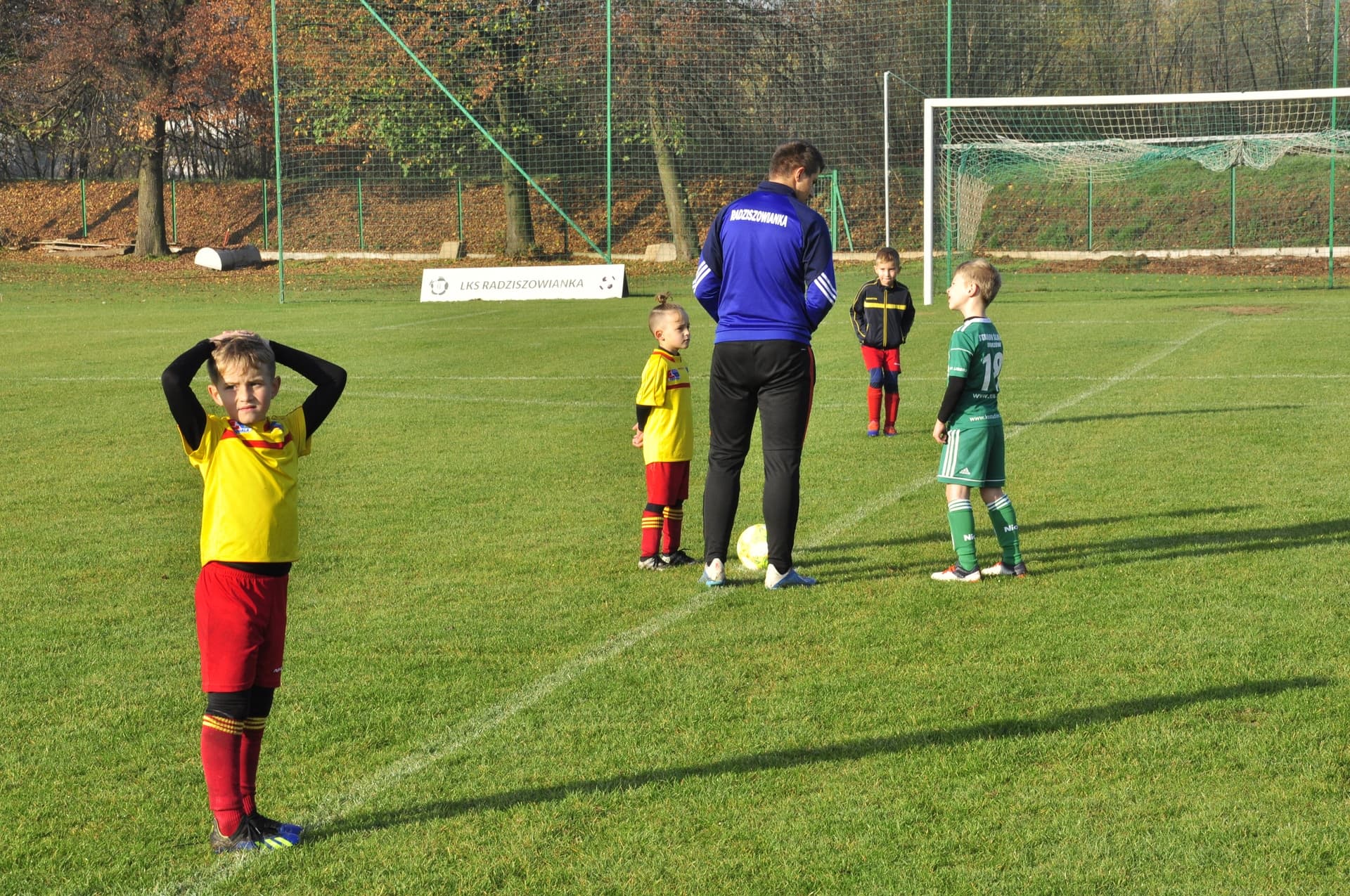 Turniej Piłkarski dla rocznika 2012 - RADZISZOWIANKA CUP I EDYCJA. Fotorelacja. — zdjęcie 42