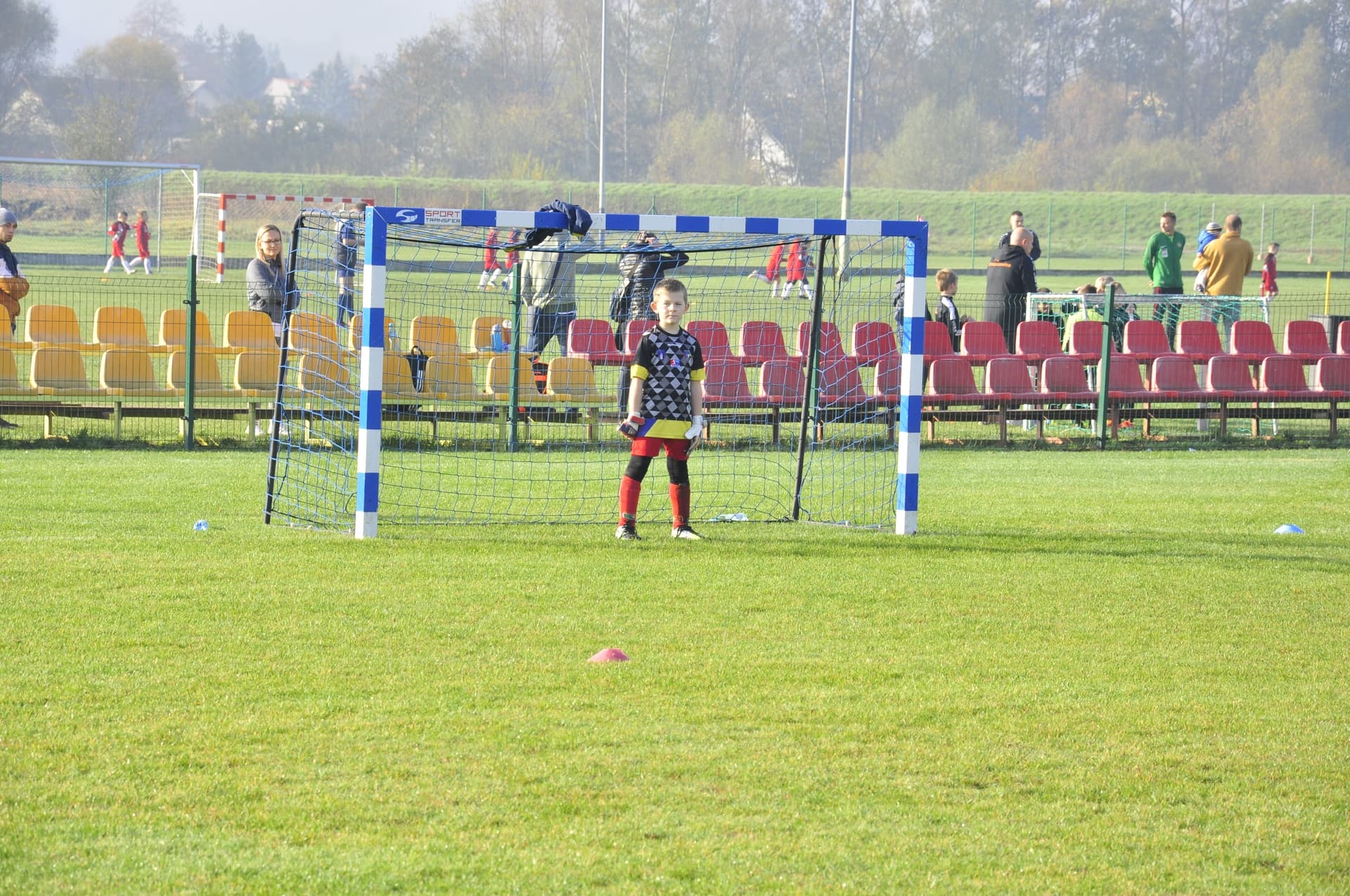 Turniej Piłkarski dla rocznika 2012 - RADZISZOWIANKA CUP I EDYCJA. Fotorelacja. — zdjęcie 43