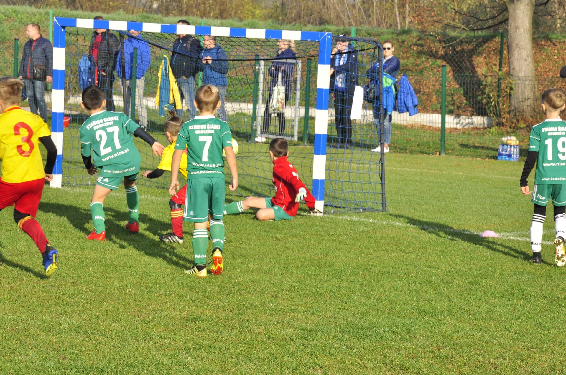 Turniej Piłkarski dla rocznika 2012 - RADZISZOWIANKA CUP I EDYCJA. Fotorelacja. — zdjęcie 53