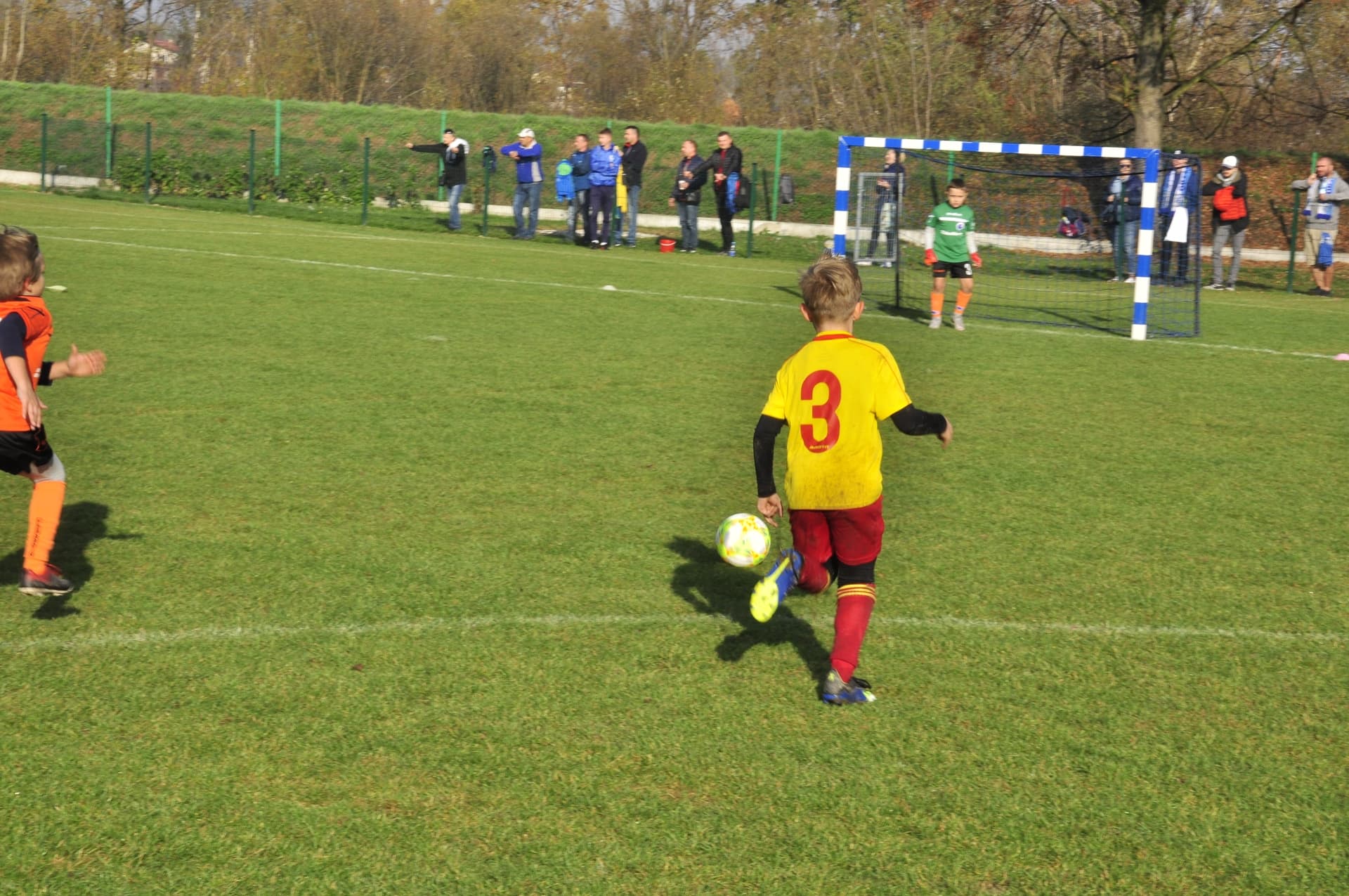 Turniej Piłkarski dla rocznika 2012 - RADZISZOWIANKA CUP I EDYCJA. Fotorelacja. — zdjęcie 174
