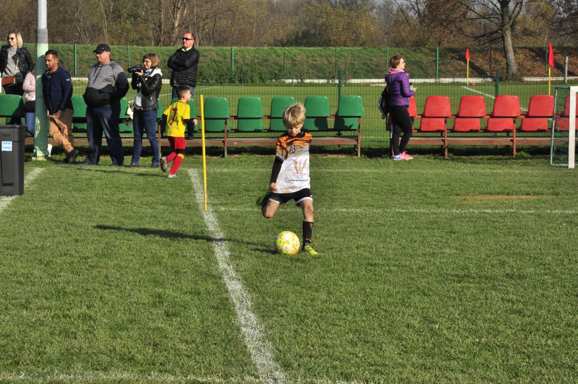 Turniej Piłkarski dla rocznika 2012 - RADZISZOWIANKA CUP I EDYCJA. Fotorelacja. — zdjęcie 225