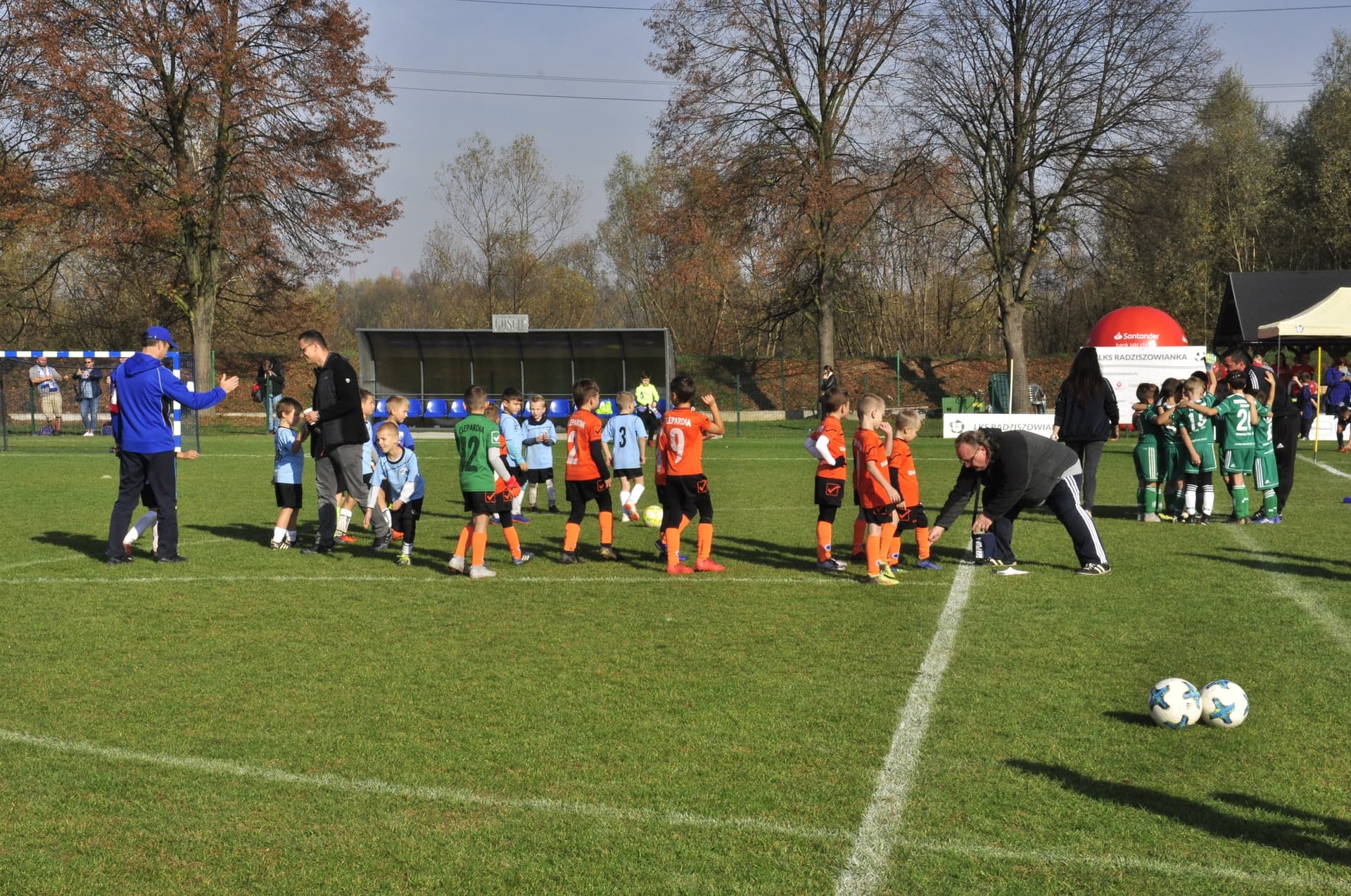 Turniej Piłkarski dla rocznika 2012 - RADZISZOWIANKA CUP I EDYCJA. Fotorelacja. — zdjęcie 329