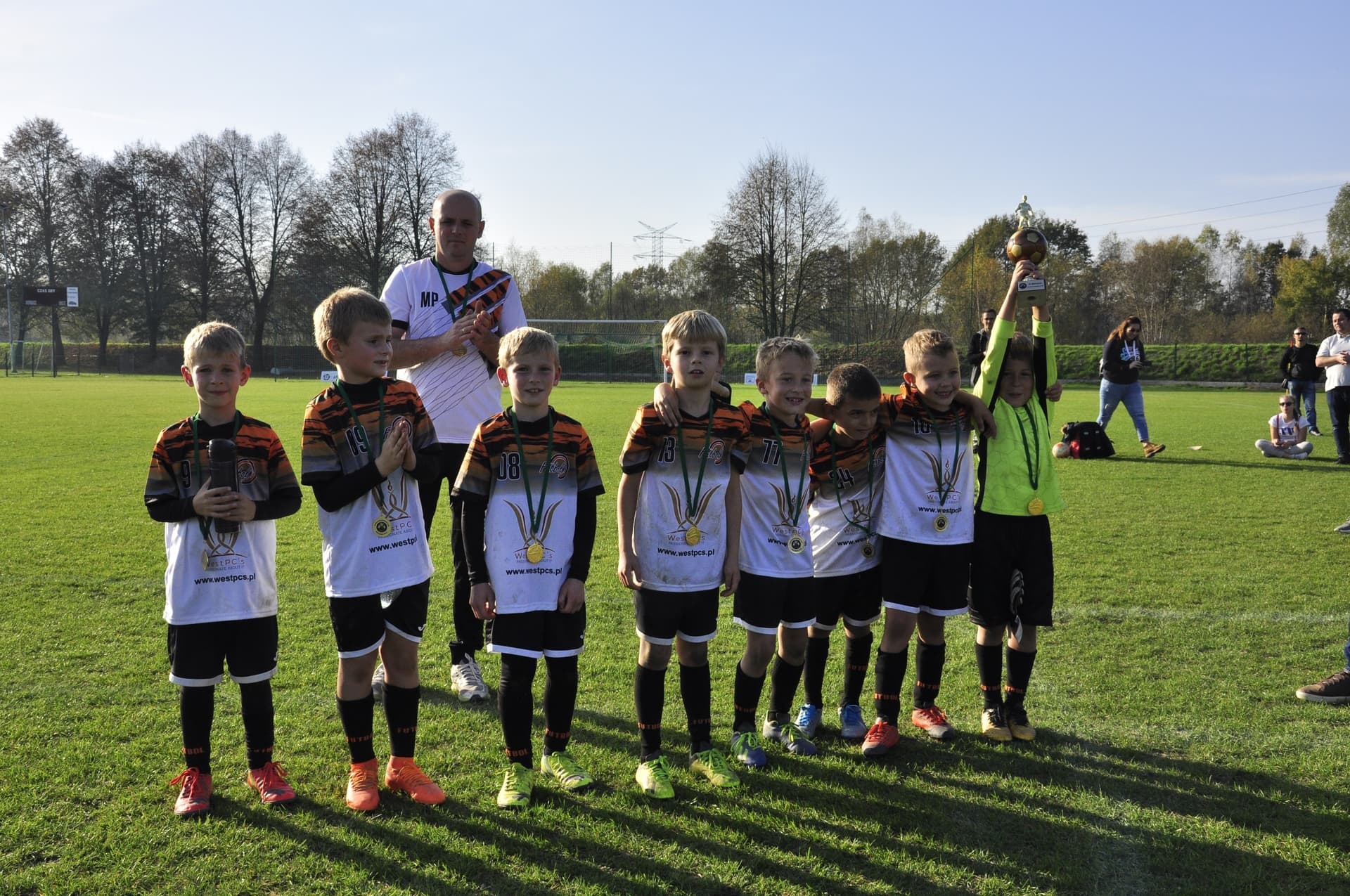 Turniej Piłkarski dla rocznika 2012 - RADZISZOWIANKA CUP I EDYCJA. Fotorelacja. — zdjęcie 712