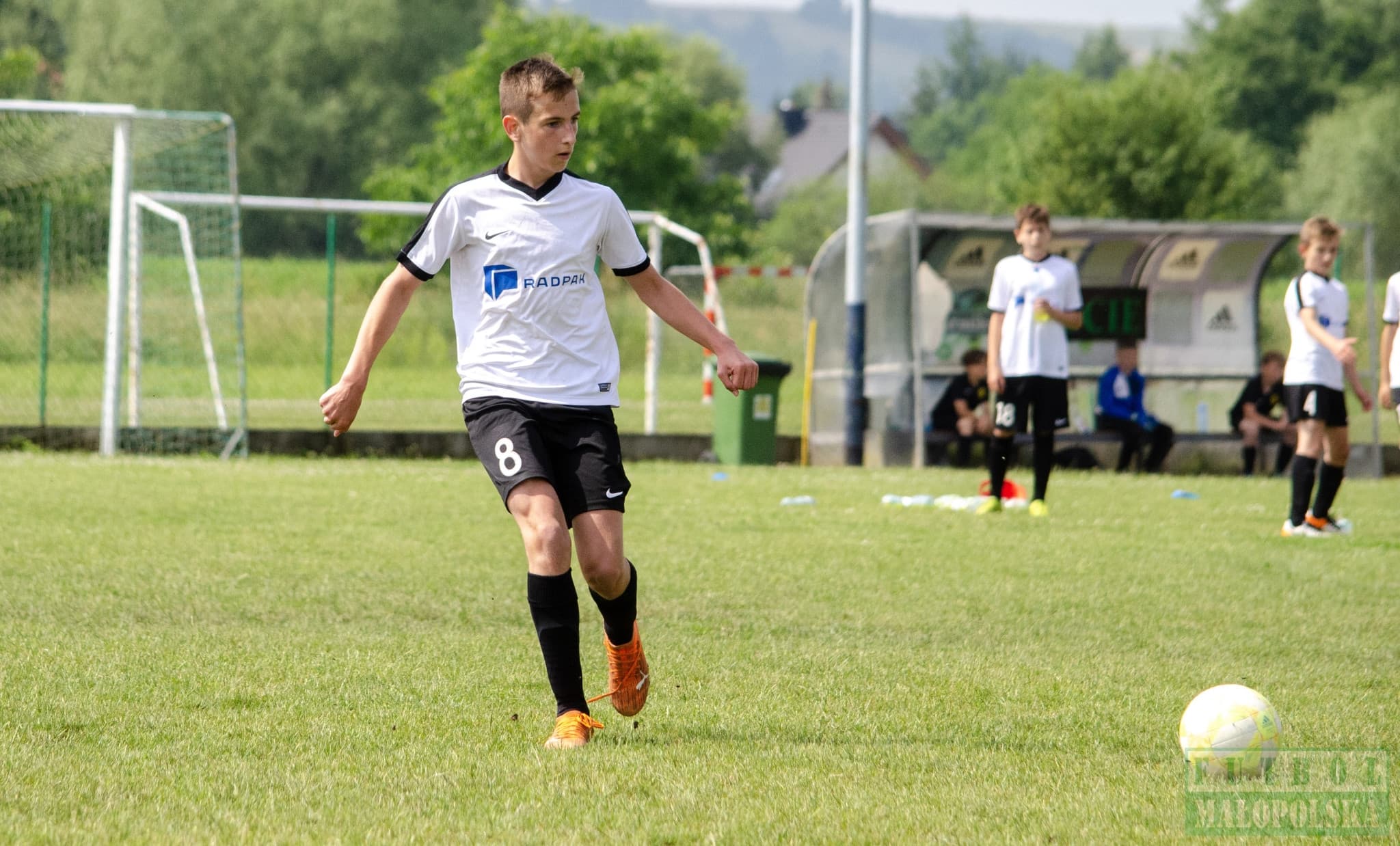 Radziszowianka Cup dla rocznika 2008 - piłkarski maraton w Radziszowie (foto)