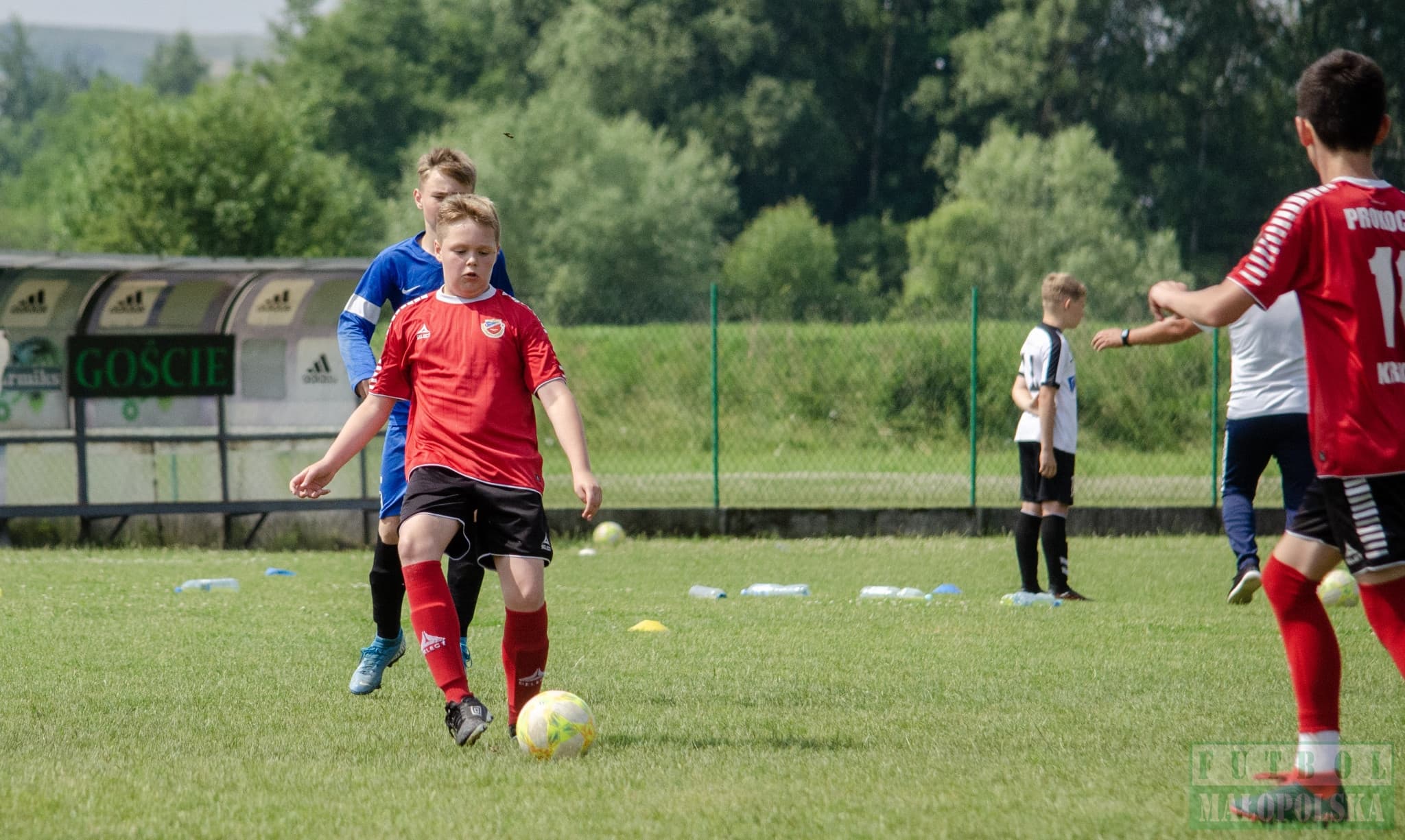 Radziszowianka Cup dla rocznika 2008 - piłkarski maraton w Radziszowie (foto) — zdjęcie 38