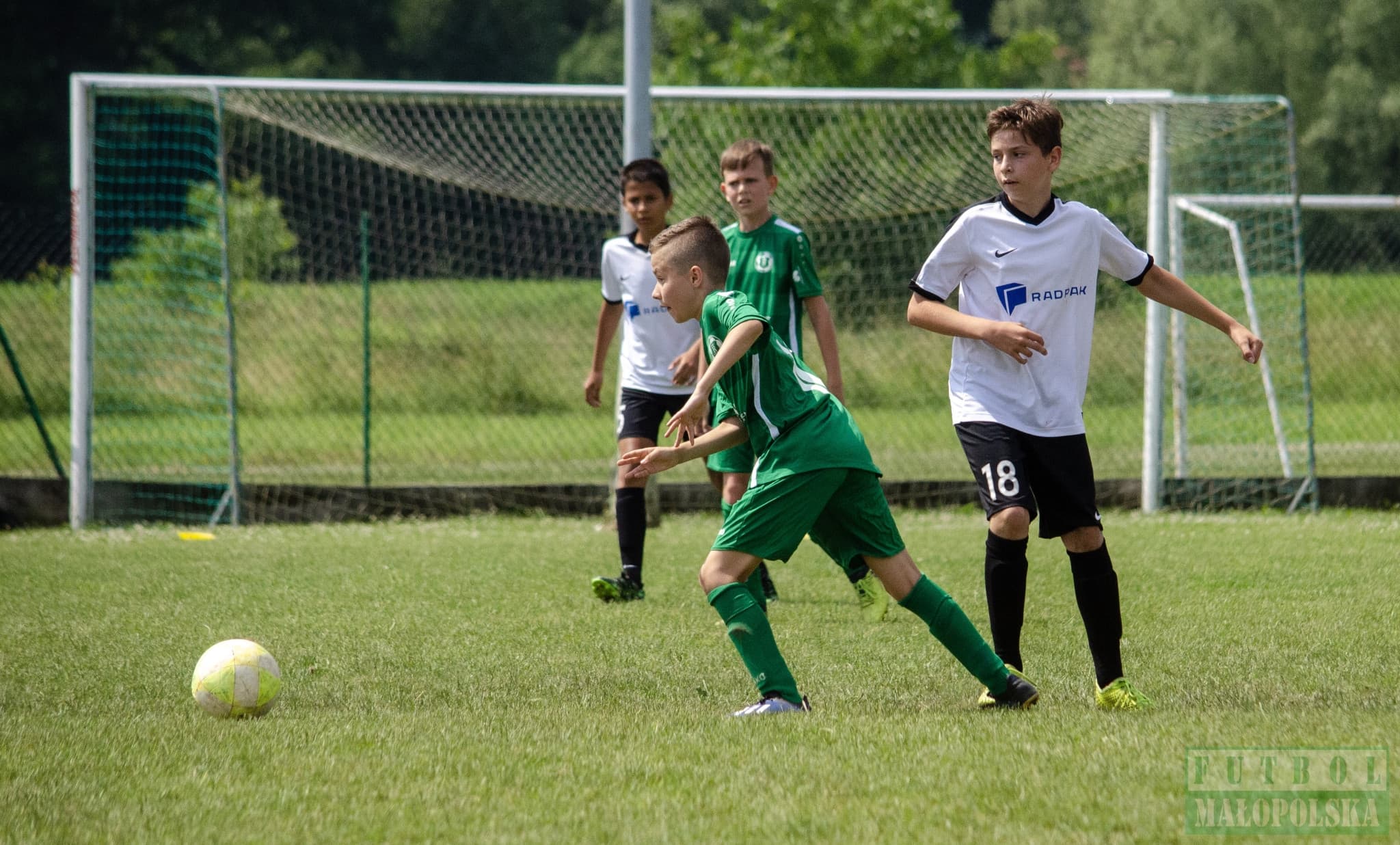 Radziszowianka Cup dla rocznika 2008 - piłkarski maraton w Radziszowie (foto) — zdjęcie 72