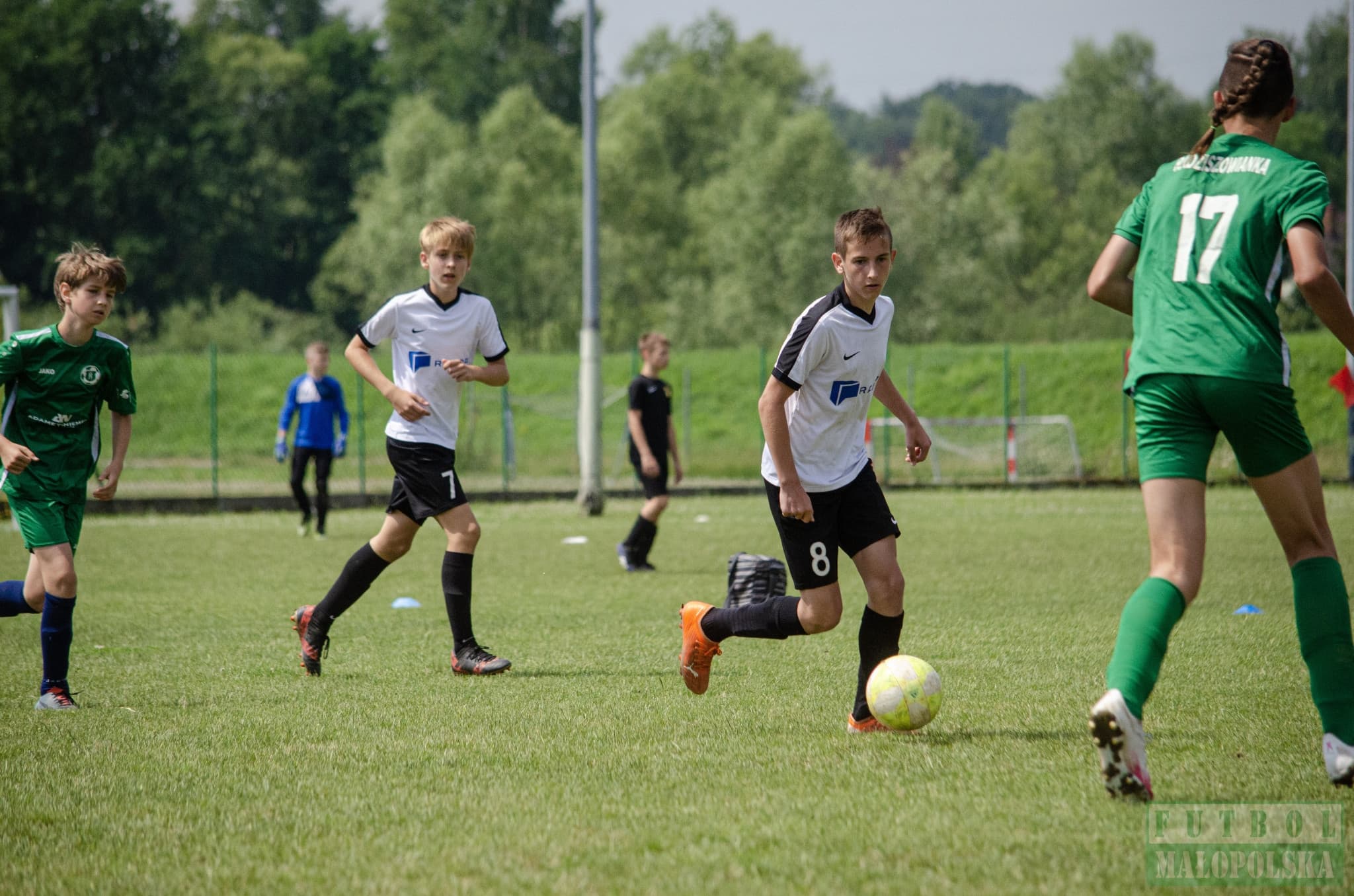 Radziszowianka Cup dla rocznika 2008 - piłkarski maraton w Radziszowie (foto) — zdjęcie 75