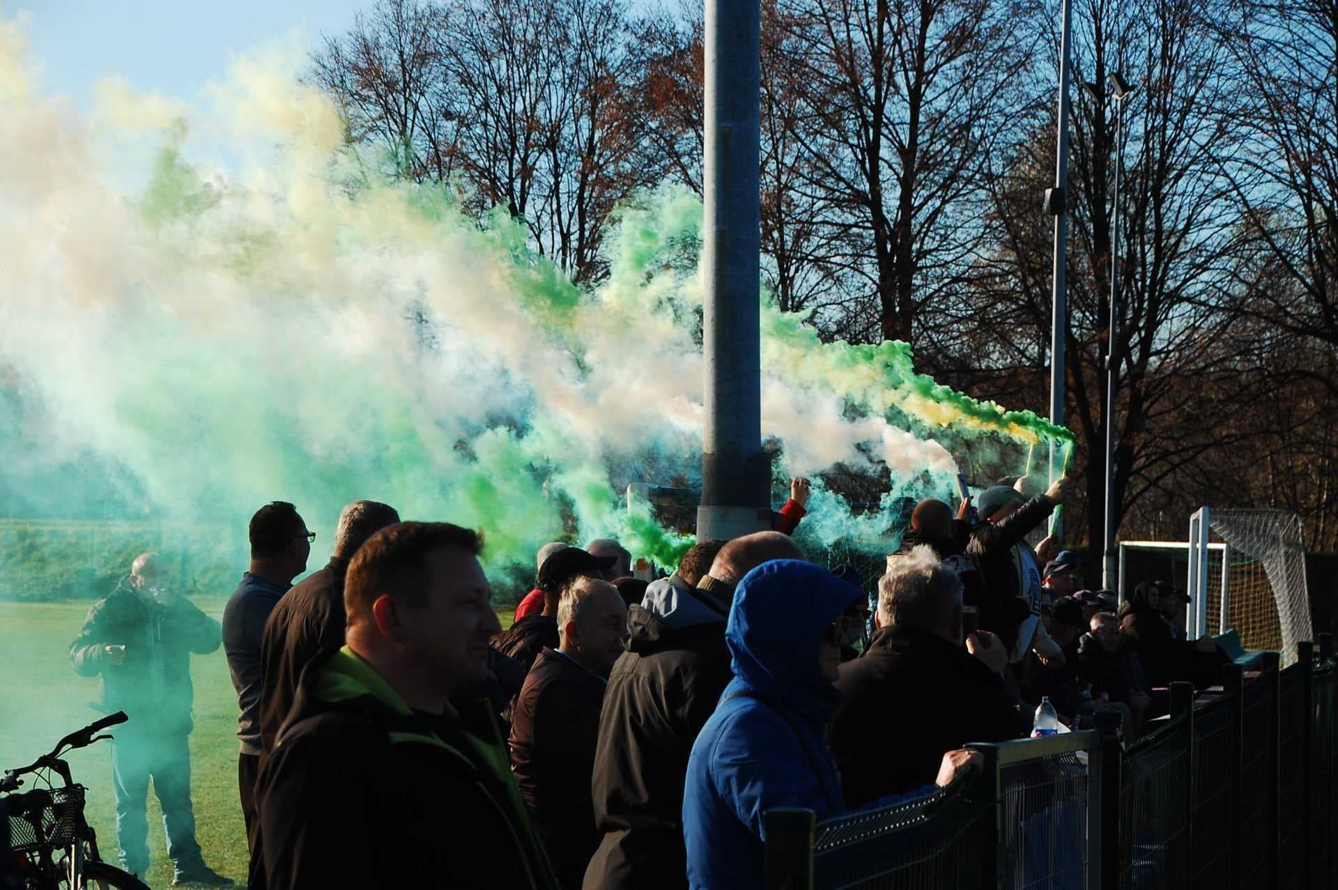 Radziszowianka - K.S. Orzeł Piaski Wielkie 5 :1 — zdjęcie 74