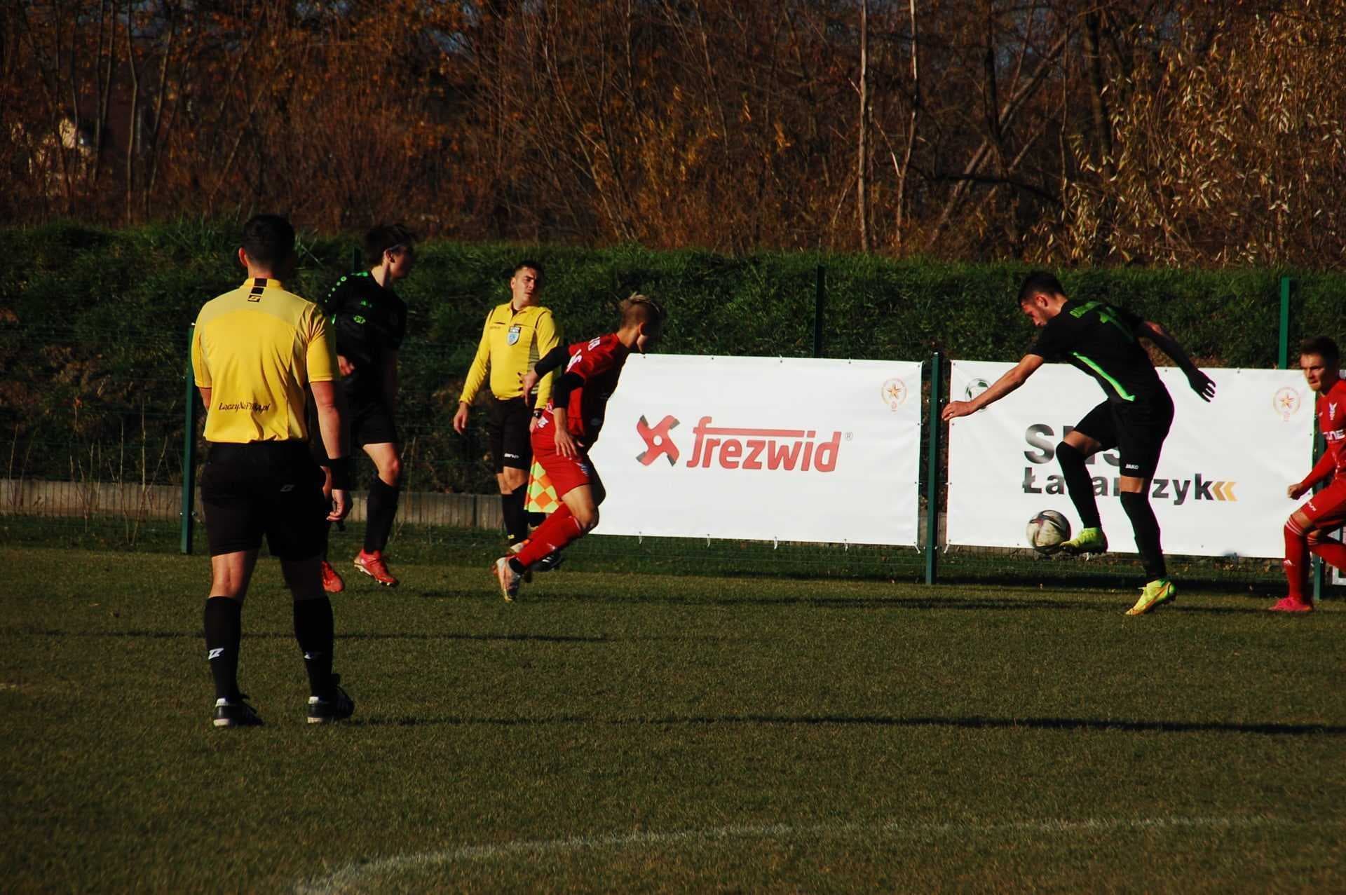 Radziszowianka - K.S. Orzeł Piaski Wielkie 5 :1