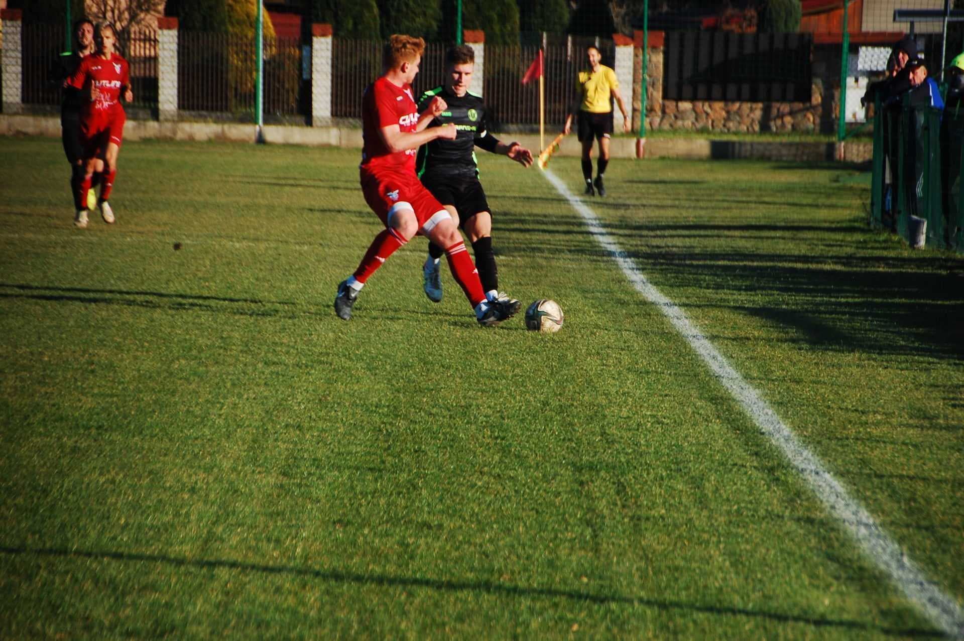 Radziszowianka - K.S. Orzeł Piaski Wielkie 5 :1 — zdjęcie 43