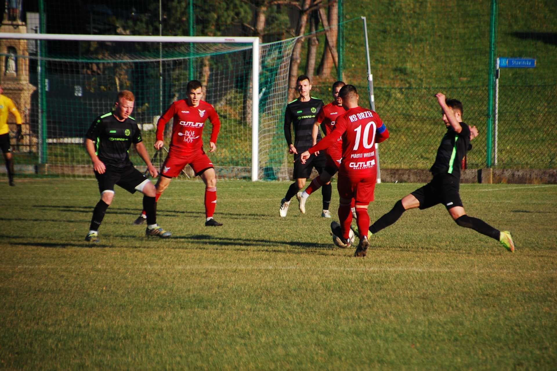 Radziszowianka - K.S. Orzeł Piaski Wielkie 5 :1 — zdjęcie 48