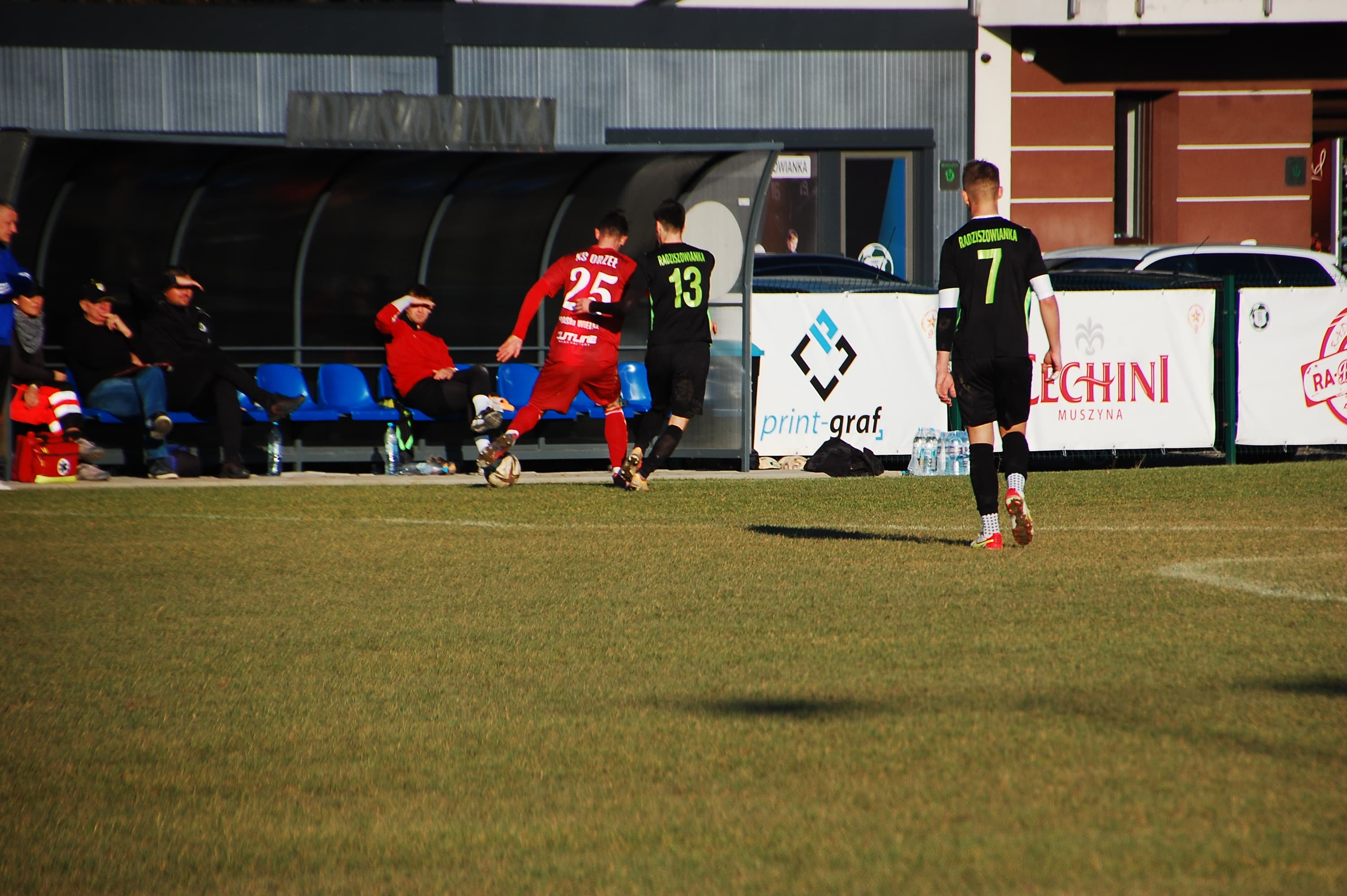 Radziszowianka - K.S. Orzeł Piaski Wielkie 5 :1 — zdjęcie 56